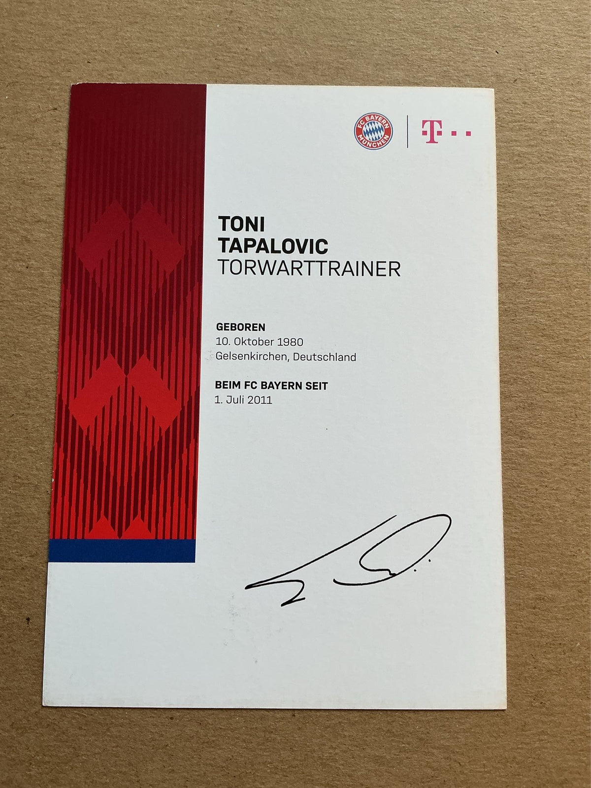 Toni Tapalovic, Germany 🇩🇪 FC Bayern München 2018/19 hand signed