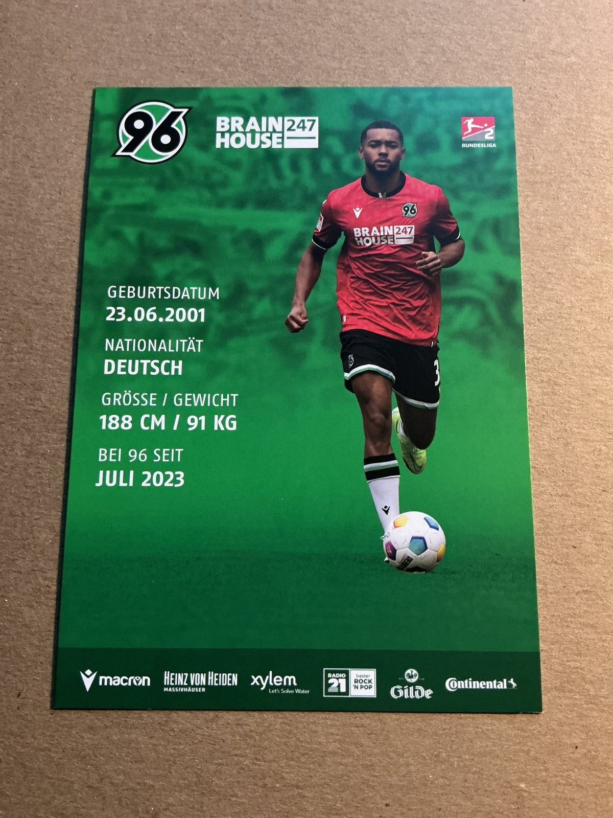 Brooklyn Ezeh, Germany 🇩🇪 Hannover 96 2023/24 hand signed - Autographs-World