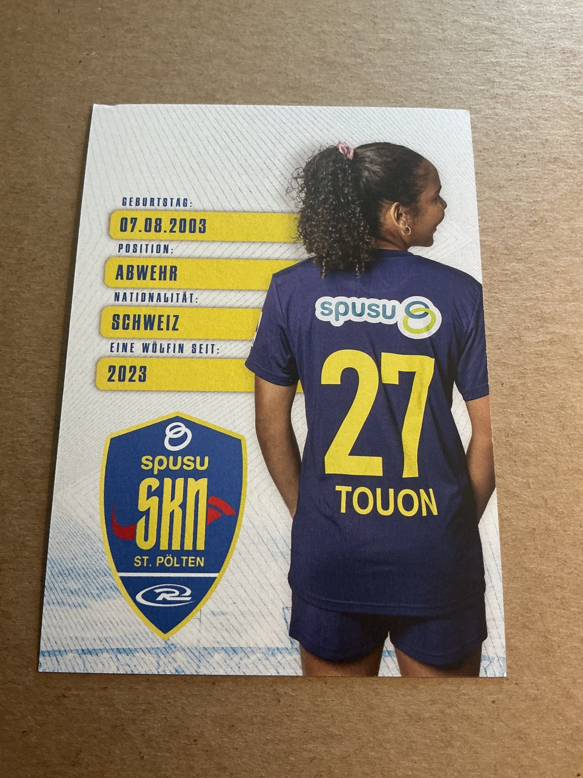 Ella Touon, Switzerland 🇨🇭 SKN St. Pölten 2024/25 hand signed - Autographs-World