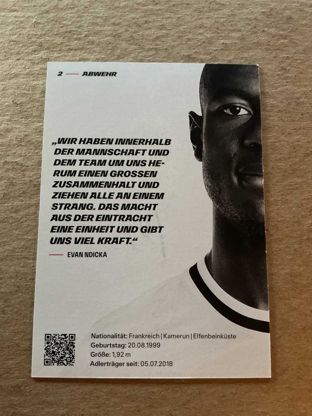 Evan Ndicka, France 🇫🇷 Eintracht Frankfurt 2022/23 hand signed - Autographs-World
