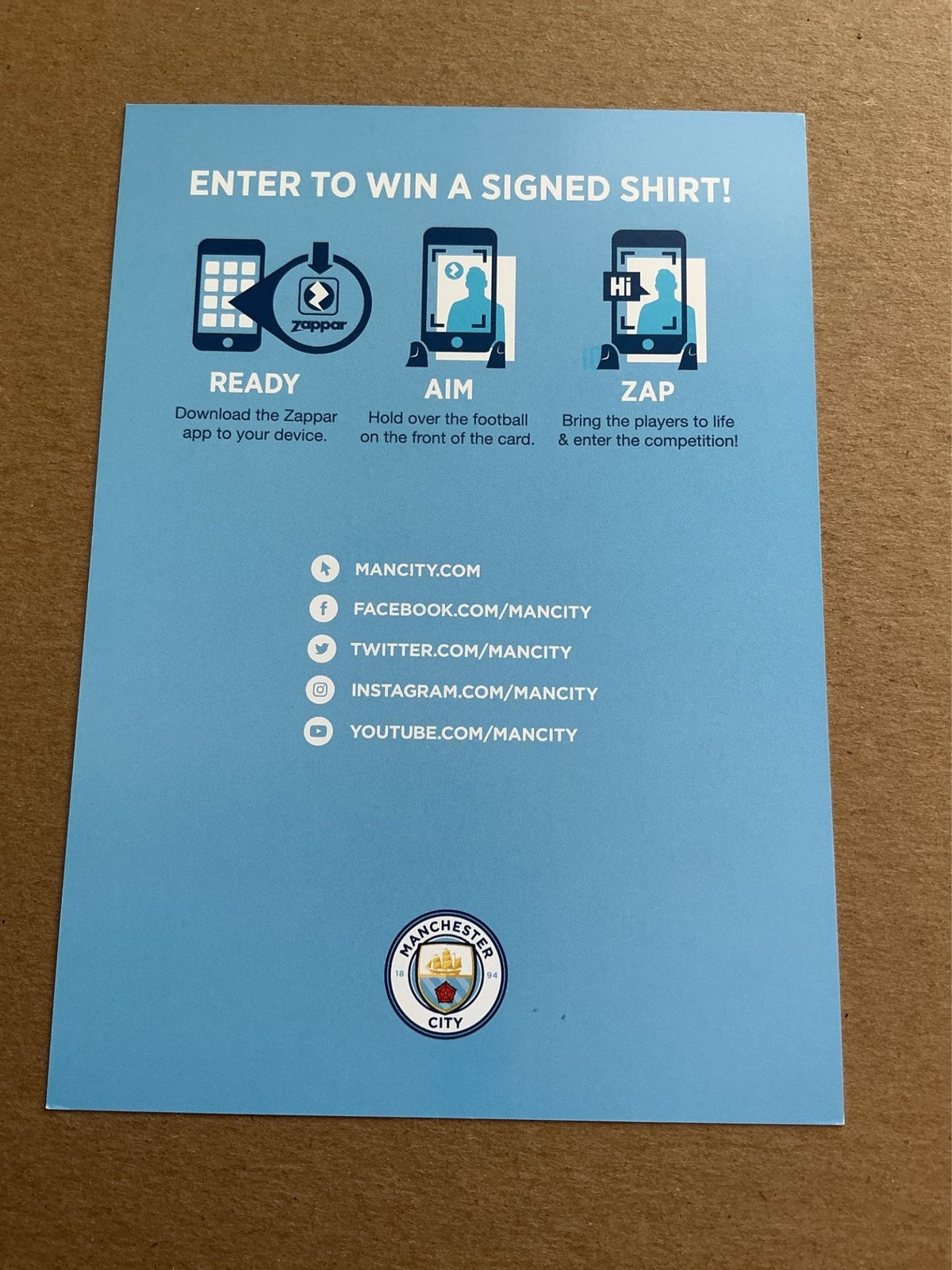 Fernandinho, Brazil 🇧🇷 Manchester City 2017/18 hand signed - Autographs-World