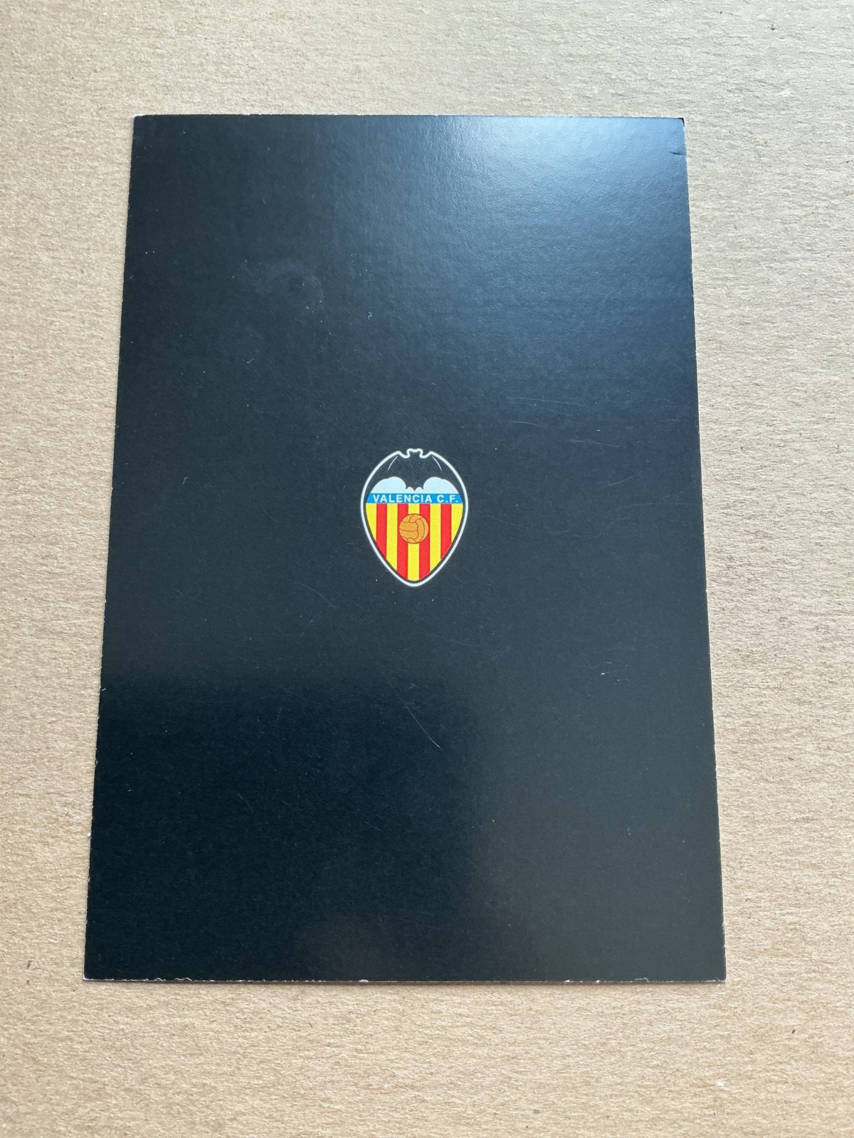Hugo Duro, Spain ๐ช๐ธ Valencia CF 2025/26 hand signed - Autographs-World