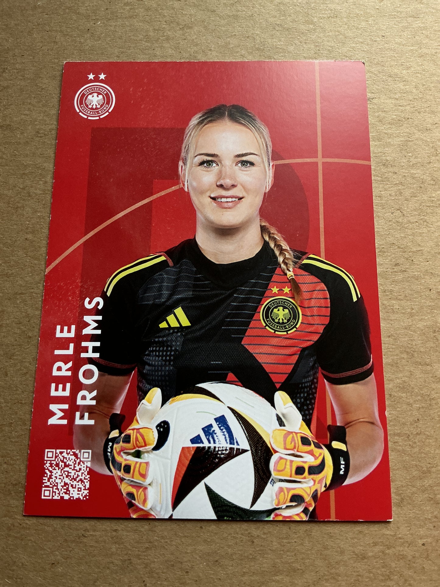 Merle Frohms, Germany 🇩🇪 Summer Olympics 2024 hand signed