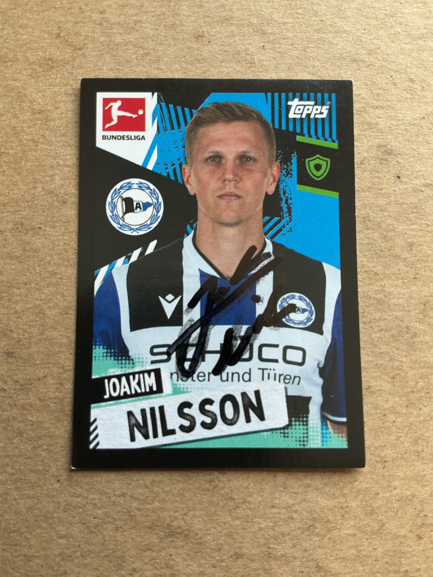 Joakim Nilsson, Sweden 🇸🇪 Arminia Bielefeld 2021/22 Topps hand signed
