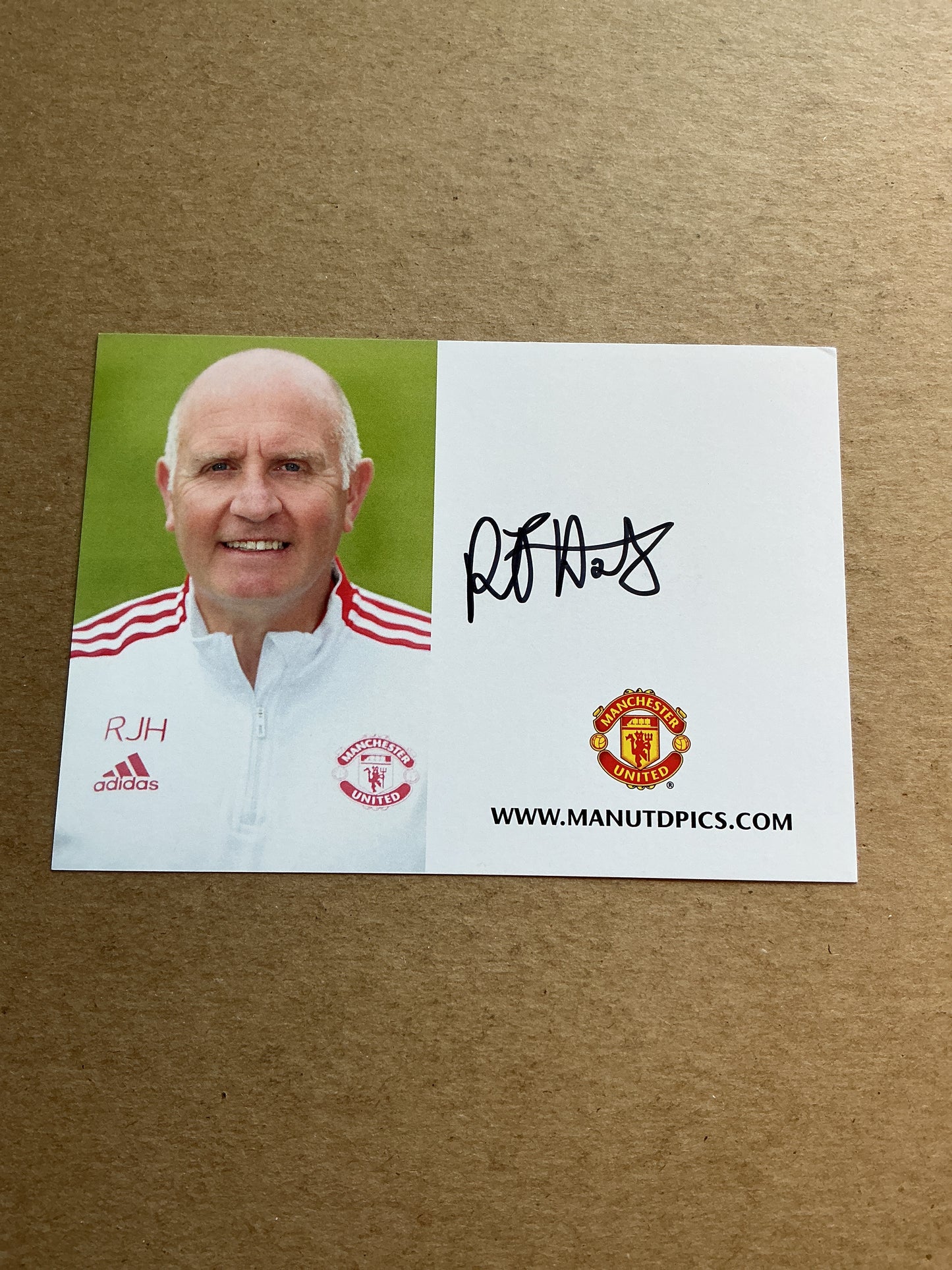 Richard Harris, England 🏴 Manchester United FC 2021/22 hand signed