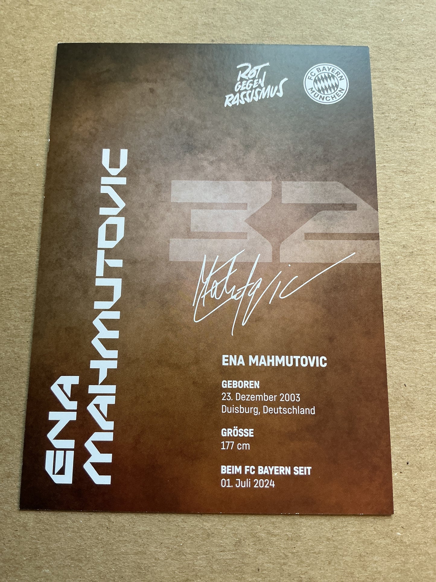 Ena Mahmutovic, Germany 🇩🇪 FC Bayern Munich 2024/25 hand signed