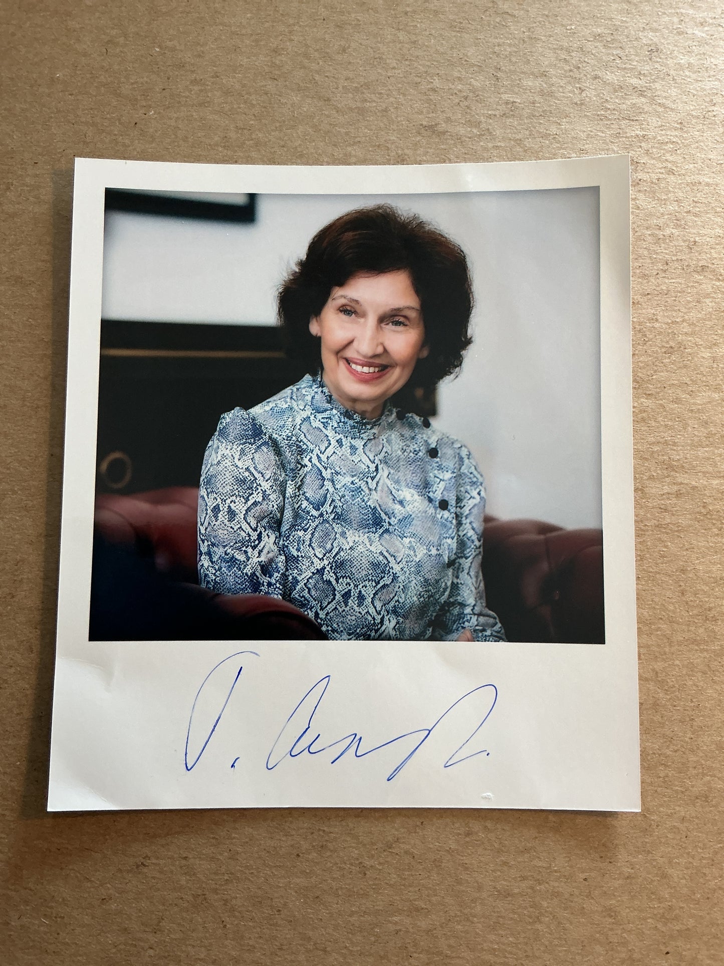 Gordana Silijanovaka-Davkova, North Macedonia 🇲🇰 President 2025 hand signed