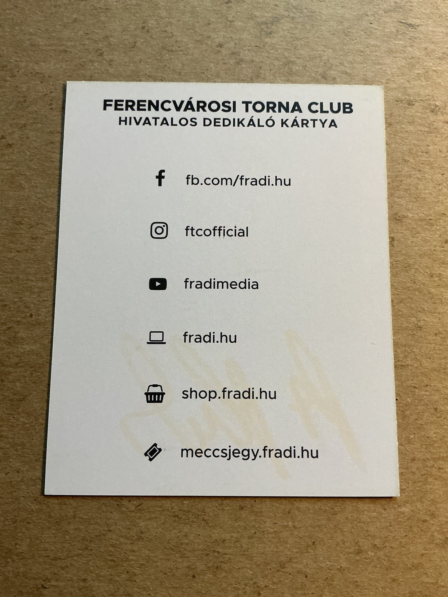 Róbert Mak, Slovakia 🇸🇰 Ferencvaros TC 2021/22 hand signed