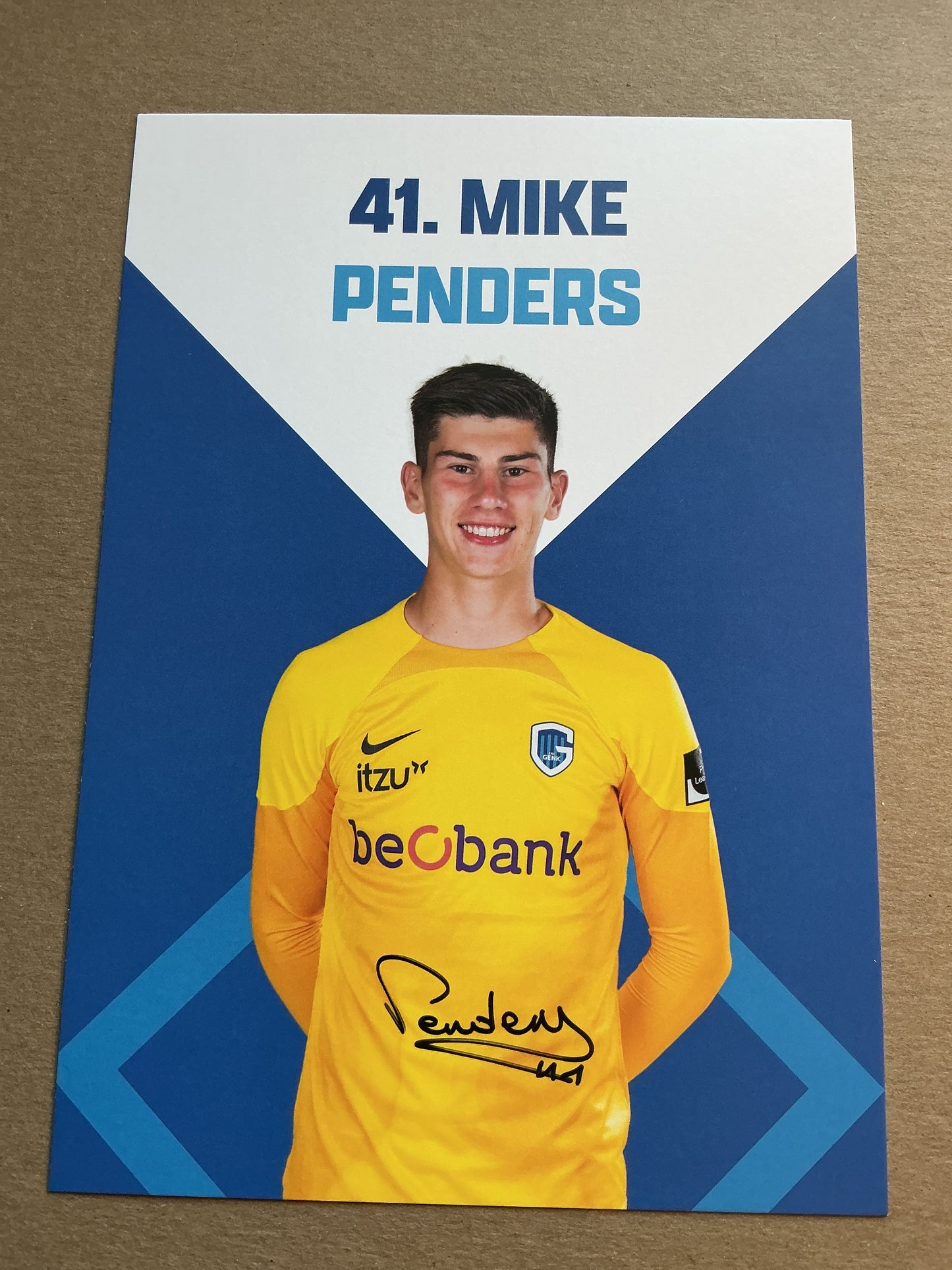 Mike Penders, Belgium 🇧🇪 KRC Genk 2022/23 hand signed