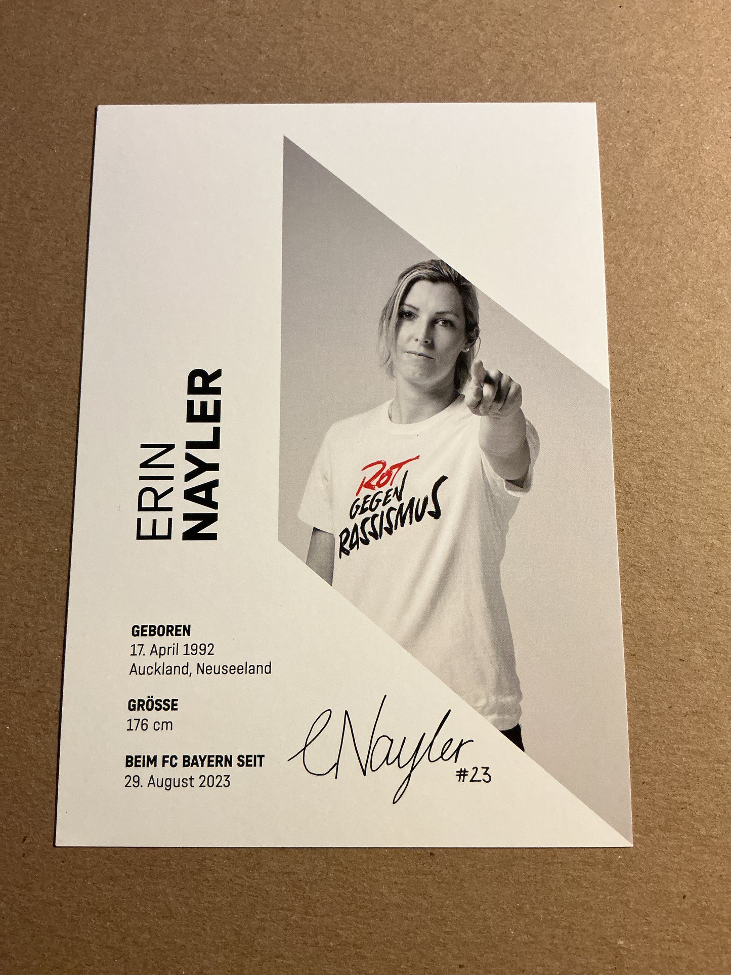 Erin Nayler, New Zealand 🇳🇿 FC Bayern München 2023/24 hand signed