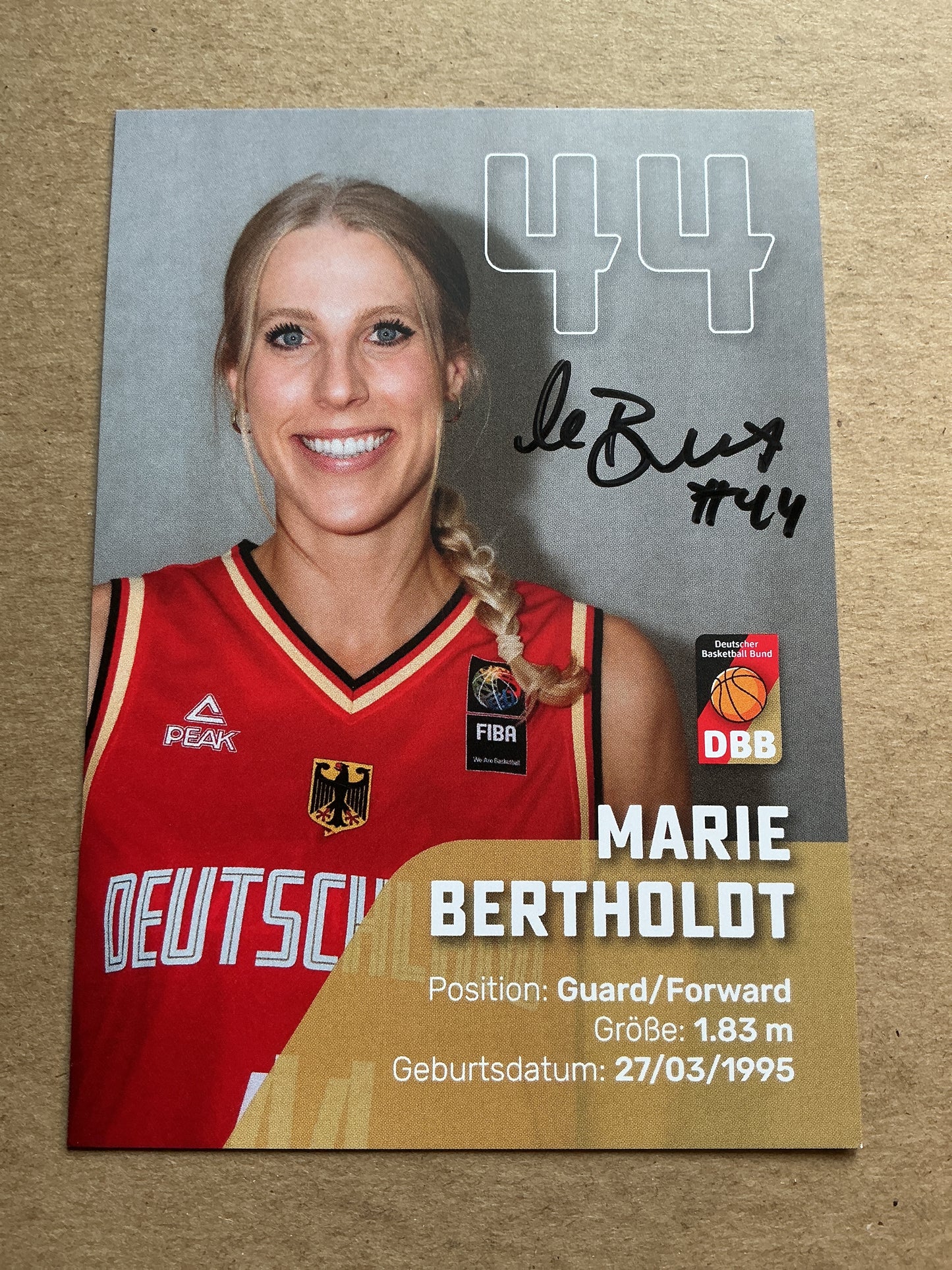 Marie Bertholdt, Germany 🇩🇪 Basketball Olympics 2024 hand signed