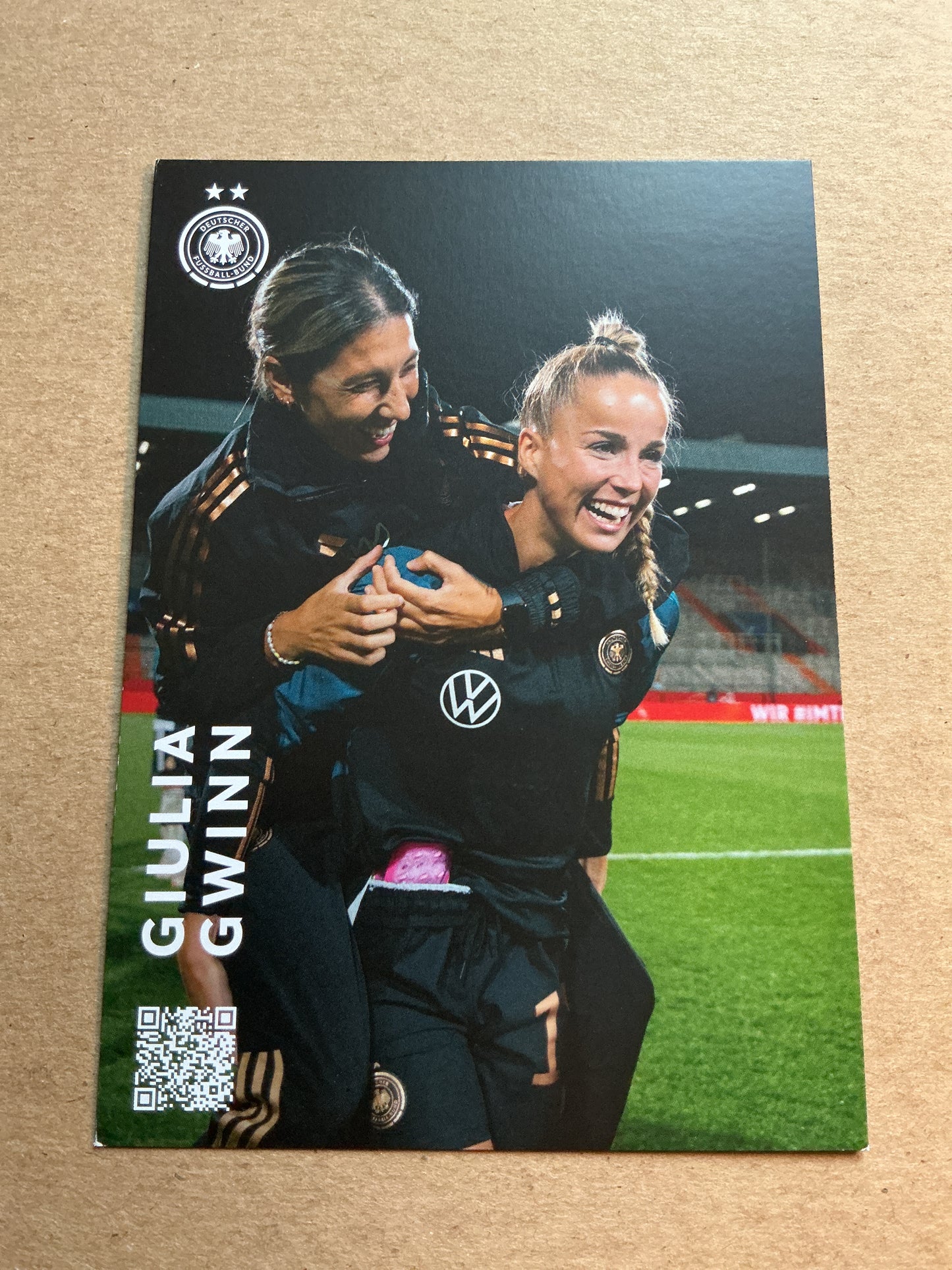 Giulia Gwinn, Germany 🇩🇪 Summer Olympics 2024 hand signed