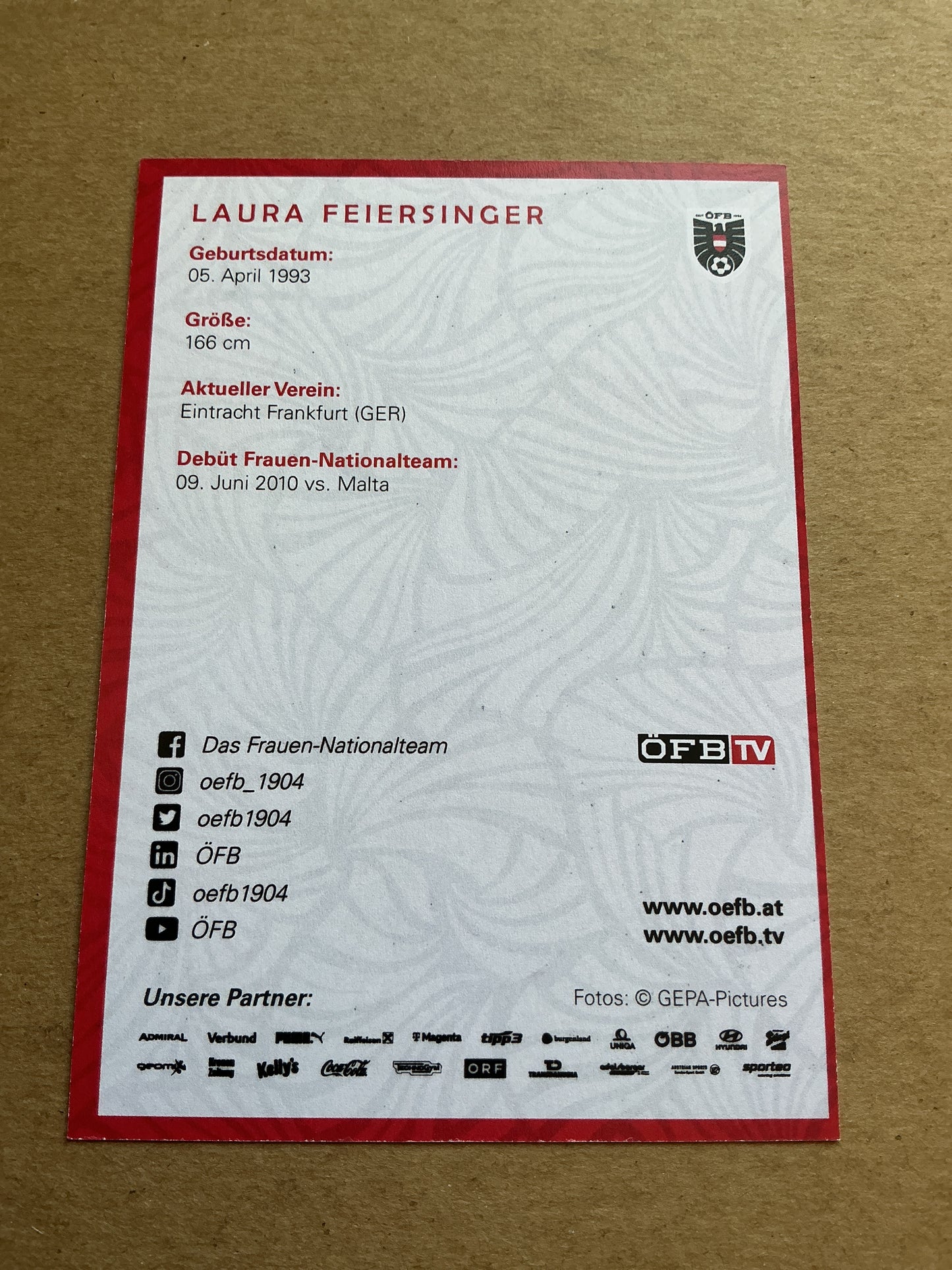 Laura Feiersinger, Austria 🇦🇹 2024 Eintracht Frankfurt hand signed