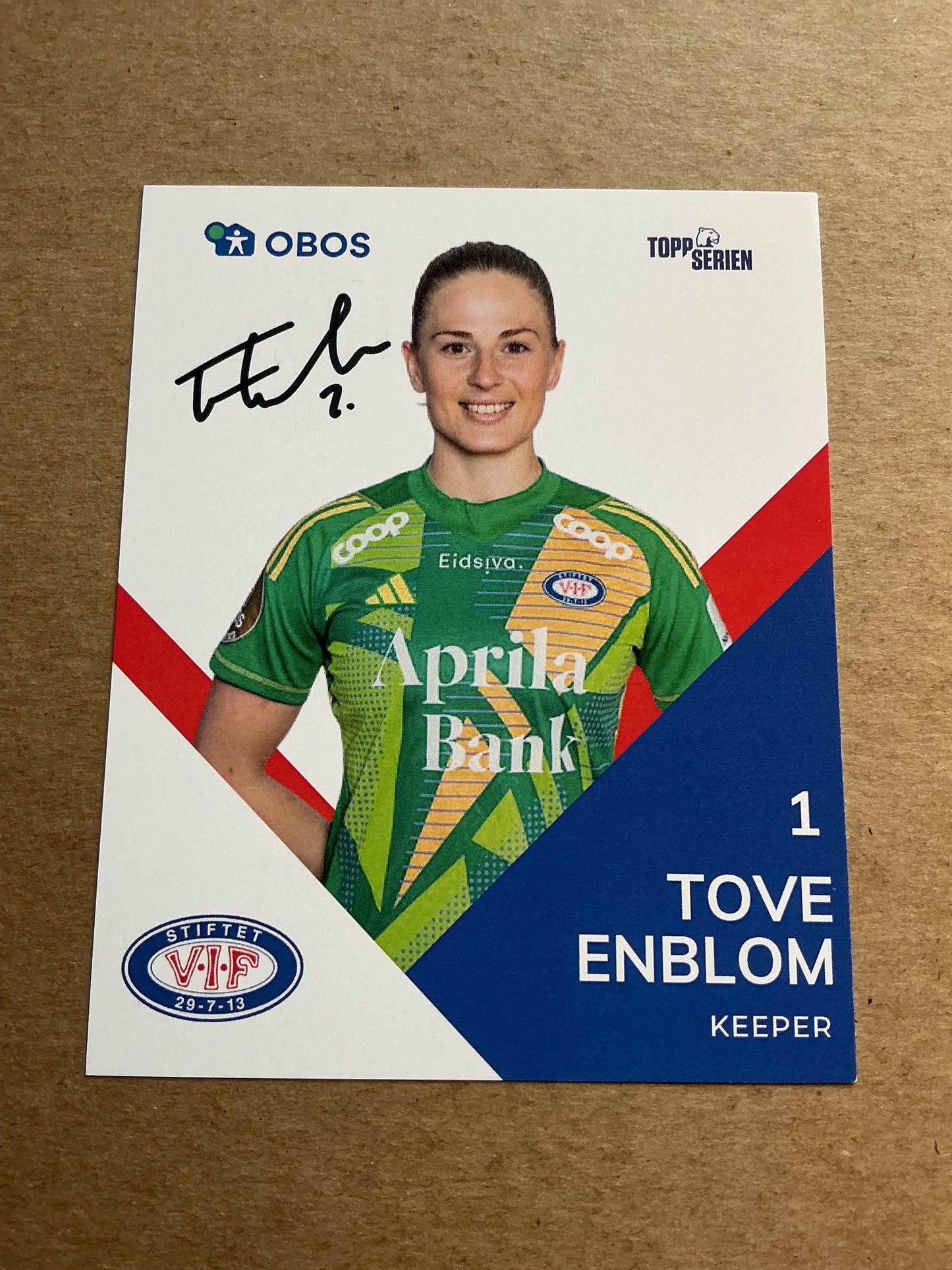 Tove Enblom, Sweden 🇸🇪 Vålerenga IF 2024/25 hand signed