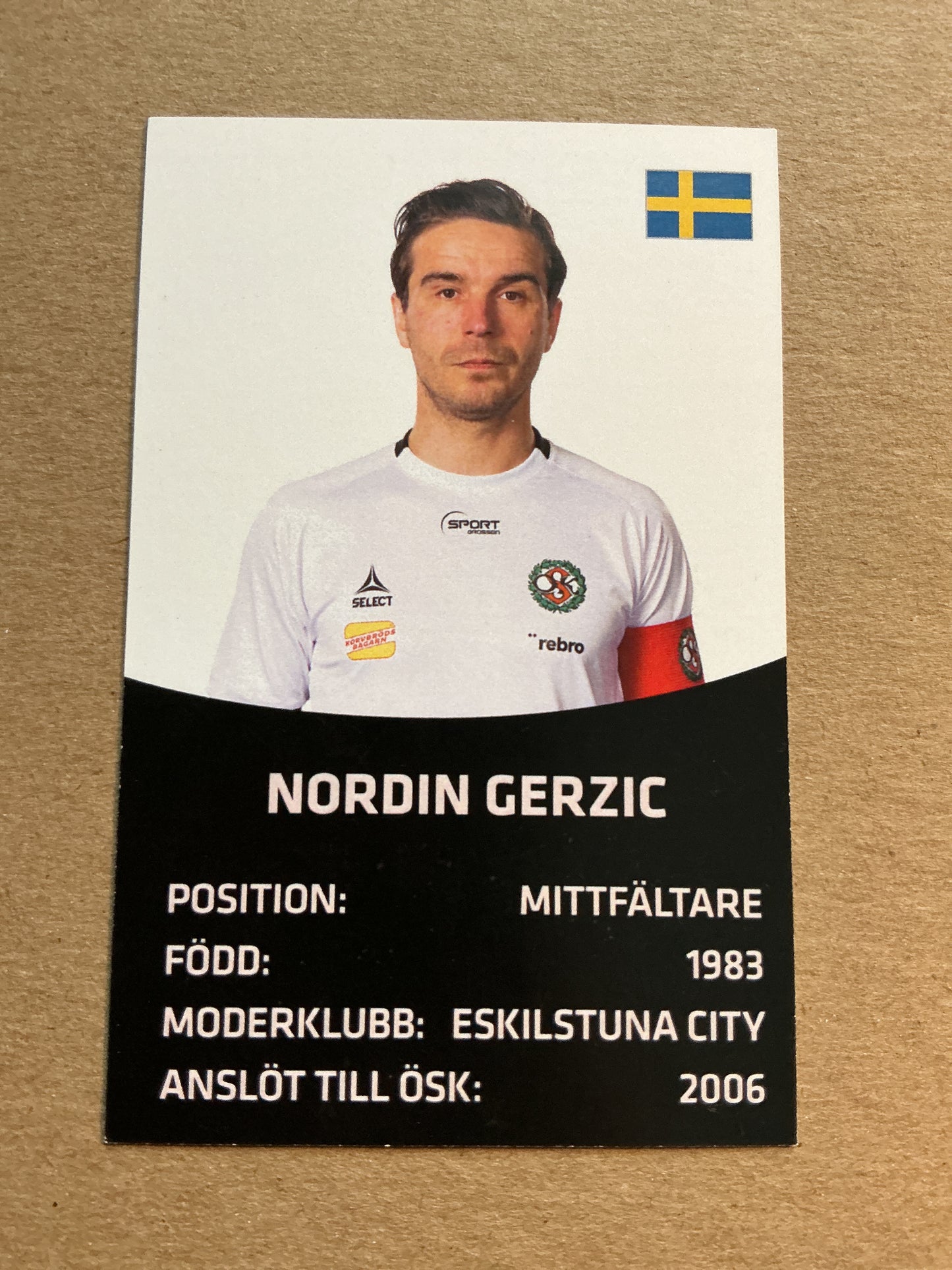 Nordin Gerzic, Sweden 🇸🇪 Örebro SK 2021/22 hand signed