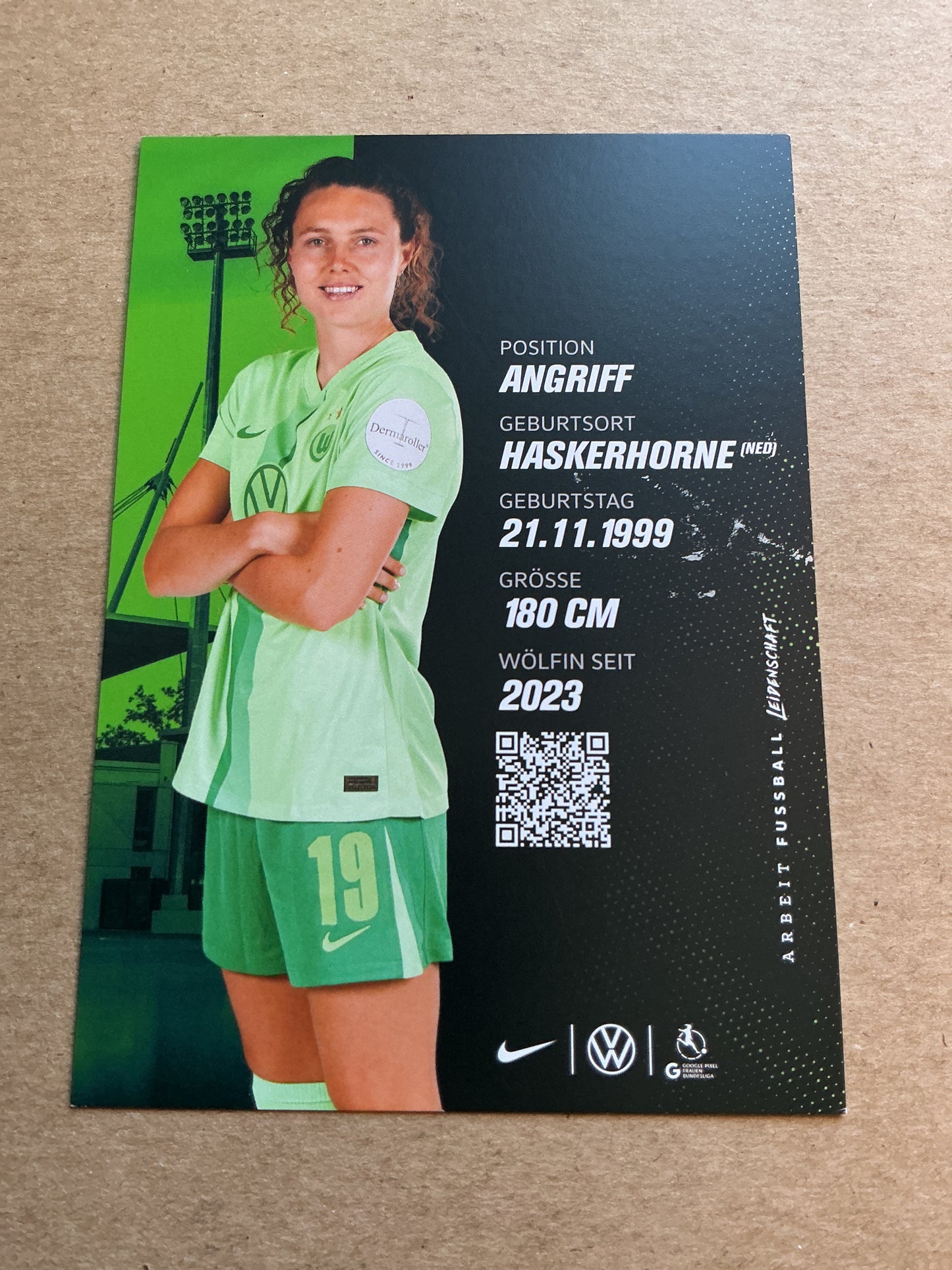 Fenna Kalma, Netherlands 🇳🇱 VfL Wolfsburg 2024/25 hand signed