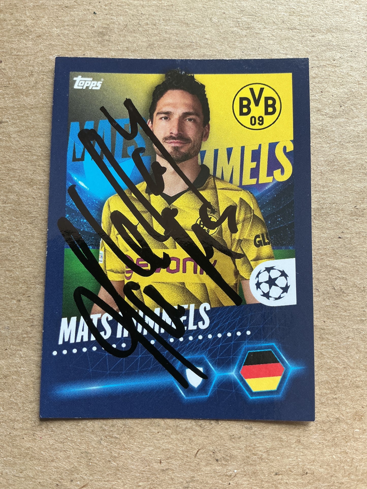 Mats Hummels, Germany 🇩🇪 Borussia Dortmund 2023/24 Topps hand signed