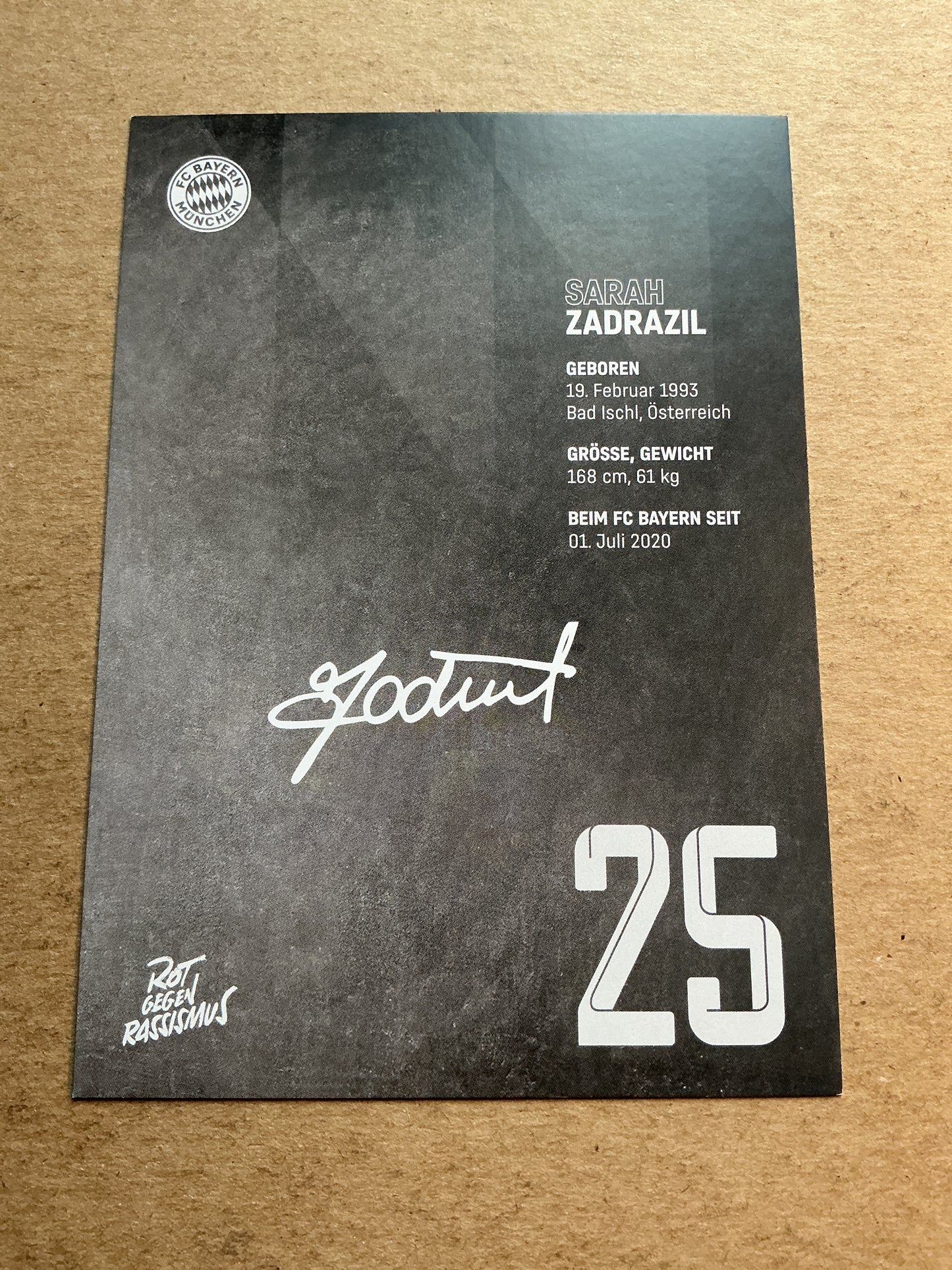 Sarah Zadrazil, Austria 🇦🇹 FC Bayern München 2022/23 hand signed