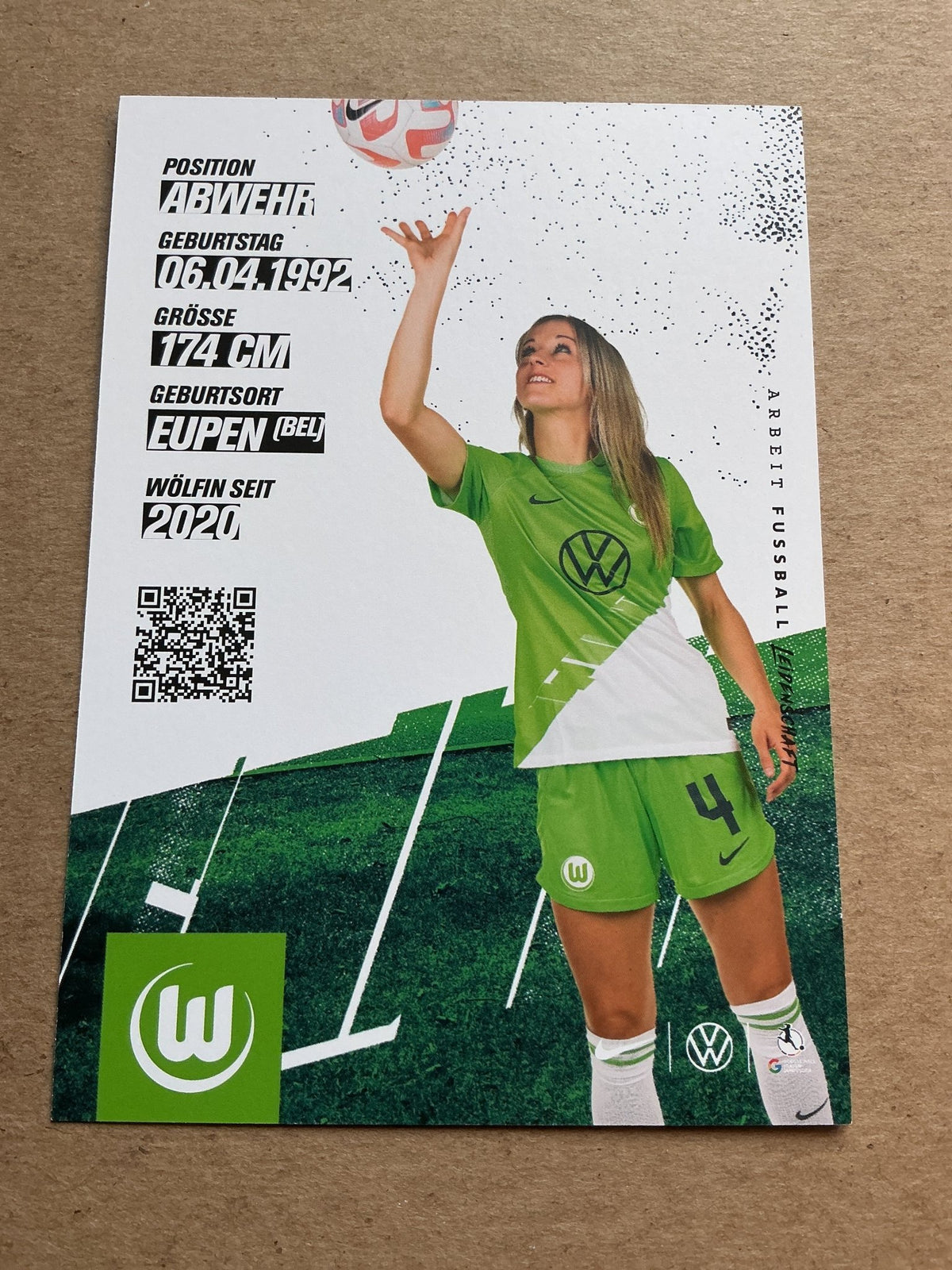 Kathrin Hendrich, Germany 🇩🇪 VfL Wolfsburg 2023/24 hand signed - Autographs-World
