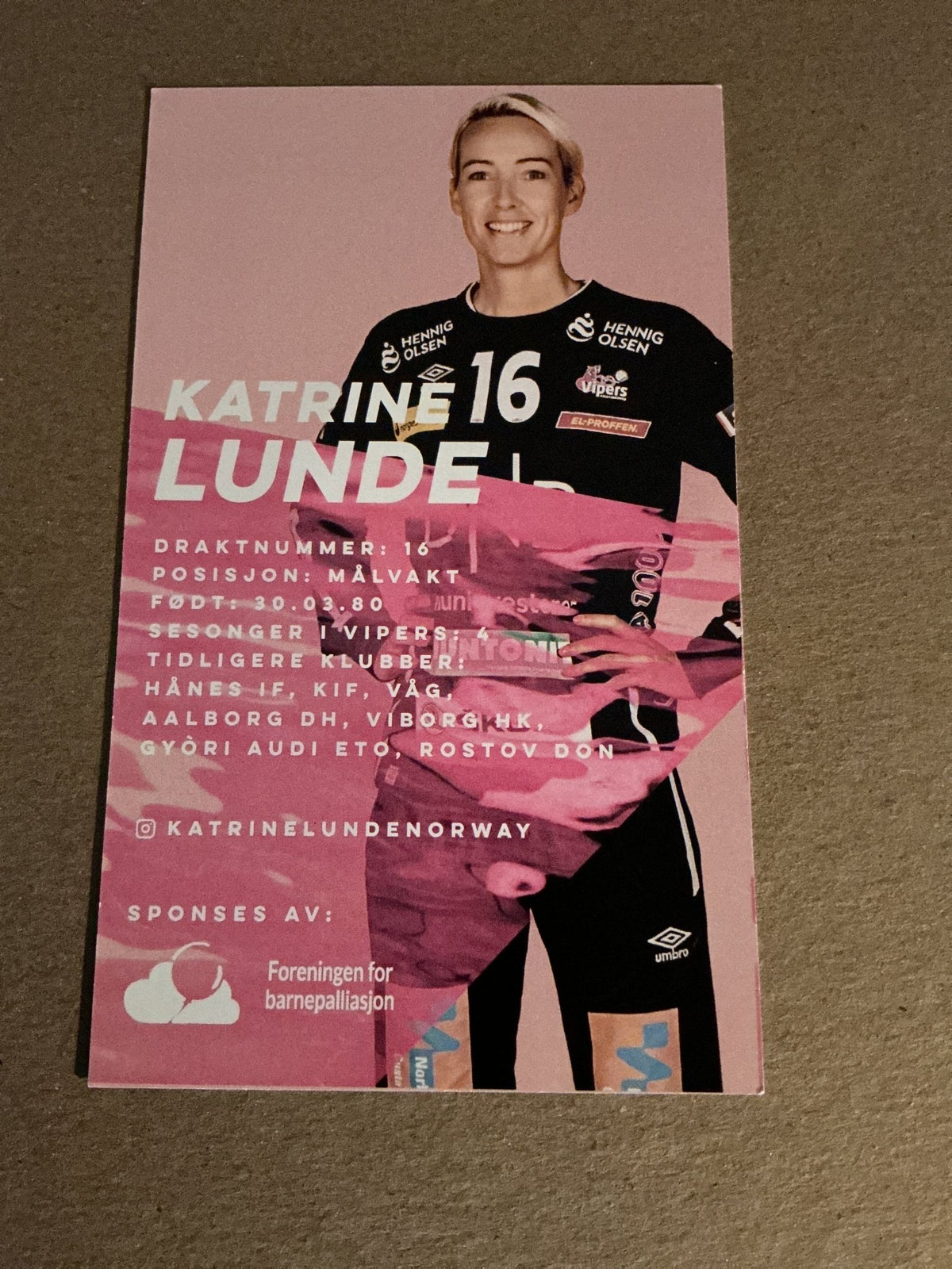 Katrine Lunde, Norway π³π΄ Handball Vipers 2021/22 hand signed - Autographs-World