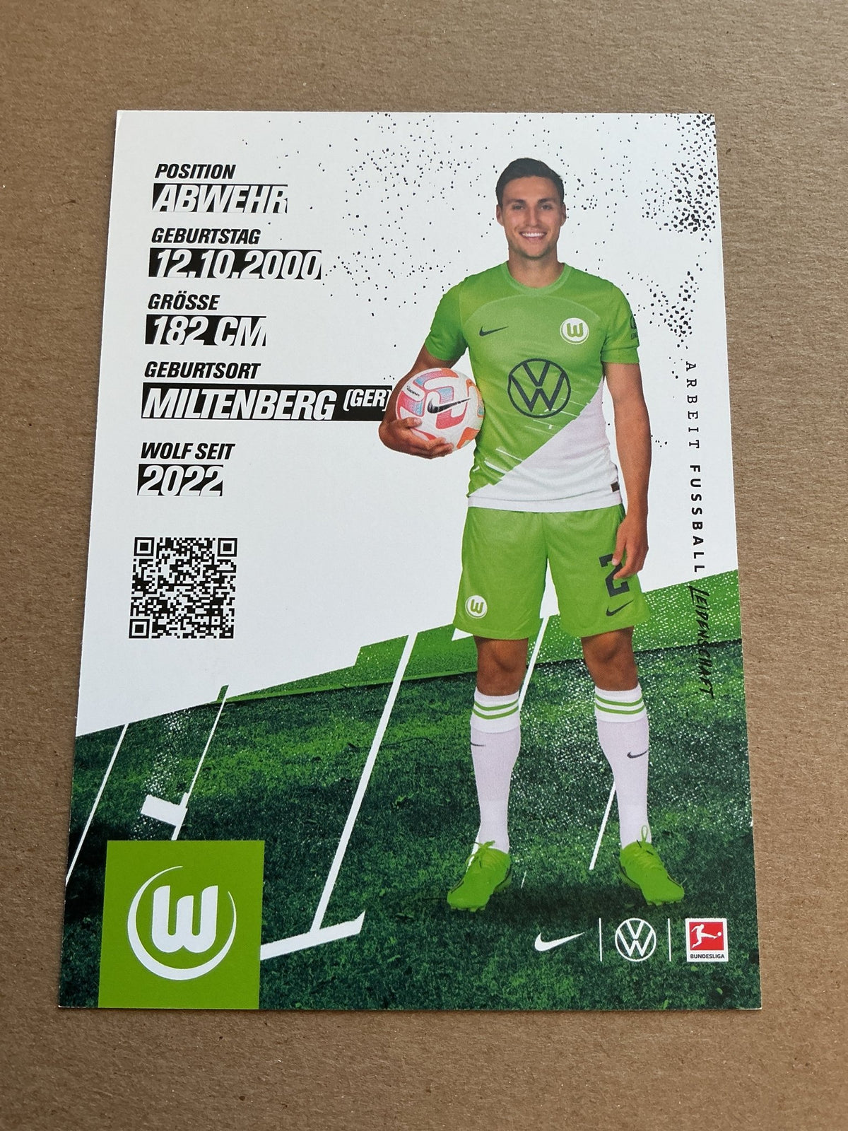 Kilian Fischer, Germany 🇩🇪 VfL Wolfsburg 2023/24 hand signed - Autographs-World