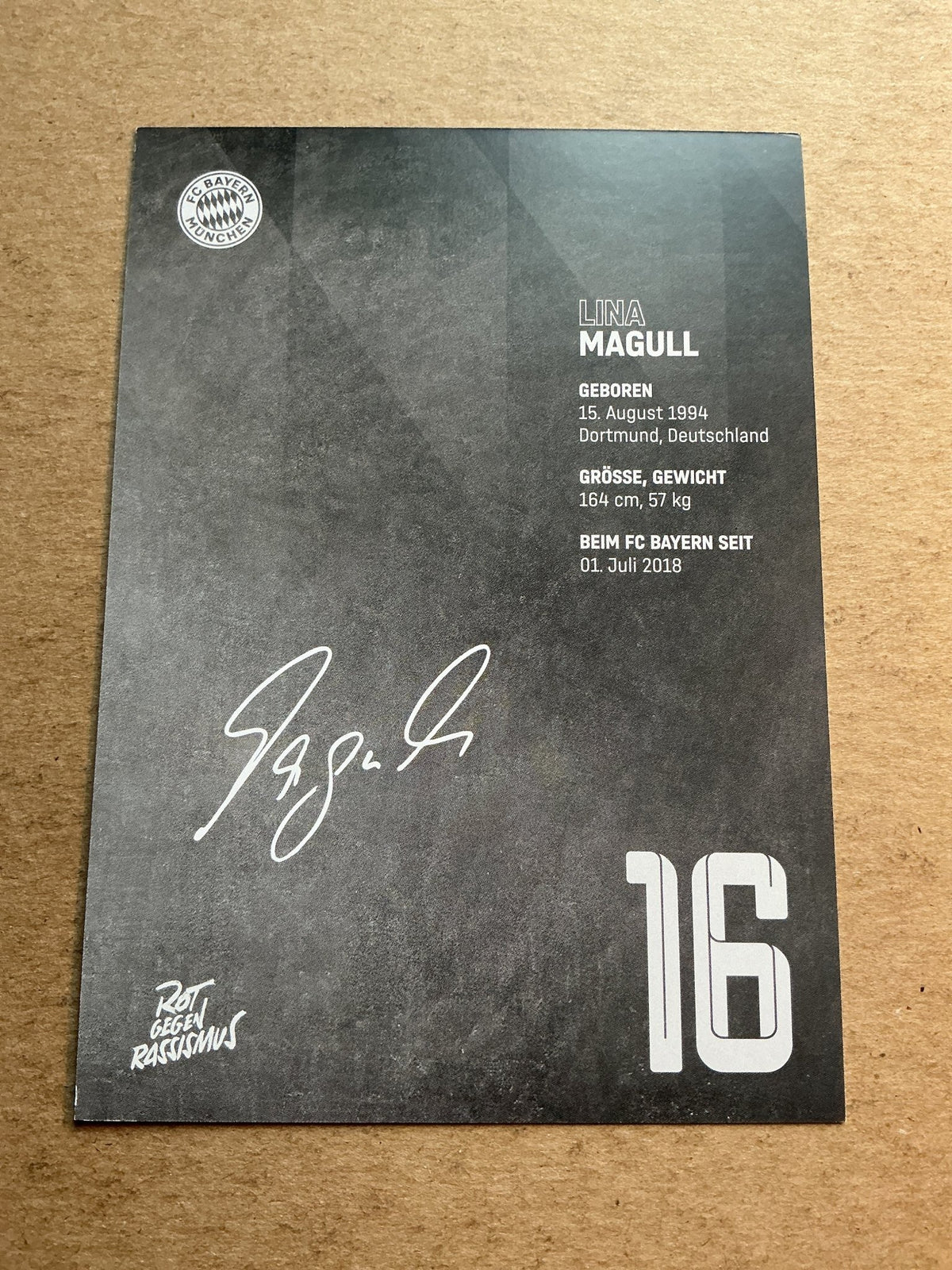 Lina Magull, Germany 🇩🇪 FC Bayern München 2022/23 hand signed - Autographs-World