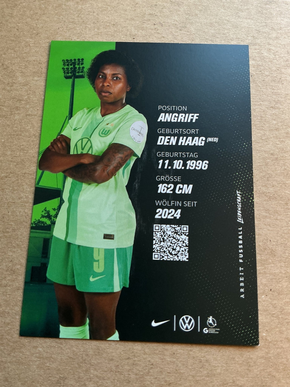 Lineth Beerensteyn, Netherlands 🇳🇱 VfL Wolfsburg 2024/25 hand signed - Autographs-World