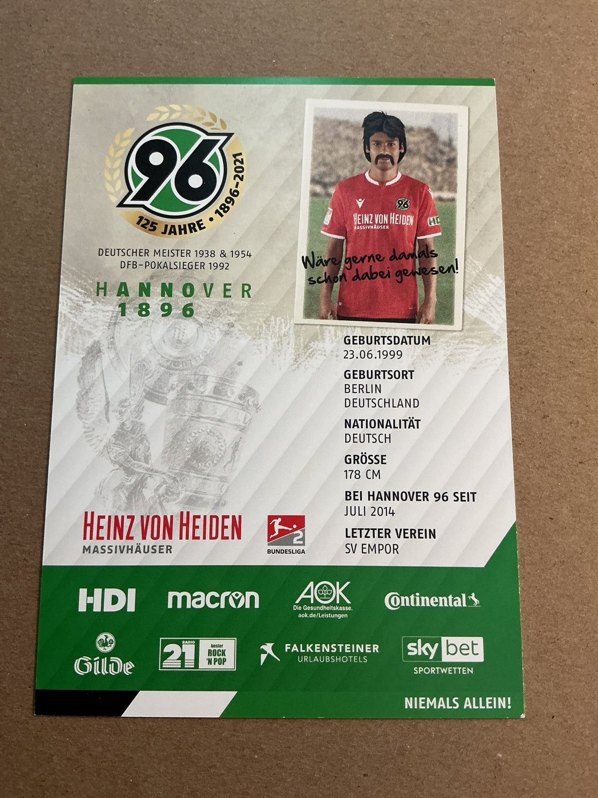 Linton Maina, Germany 🇩🇪 Hannover 96 2020/21 hand signed - Autographs-World