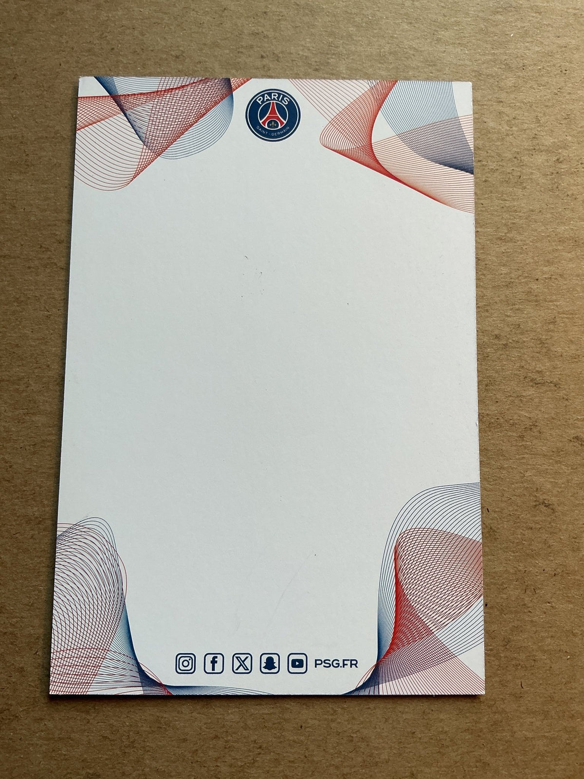 Lucas Beraldo, Brazil 🇧🇷 Paris Saint-Germain 2023/24 hand signed - Autographs-World