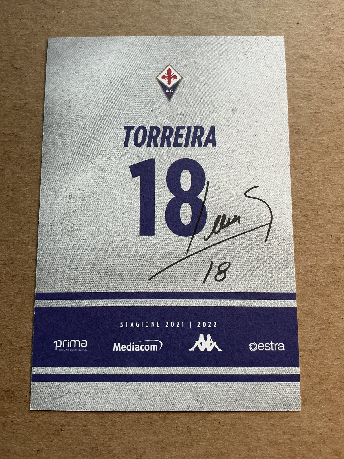 Lucas Torreira, Uruguay 🇺🇾 ACF Fiorentina 2021/22 hand signed - Autographs-World