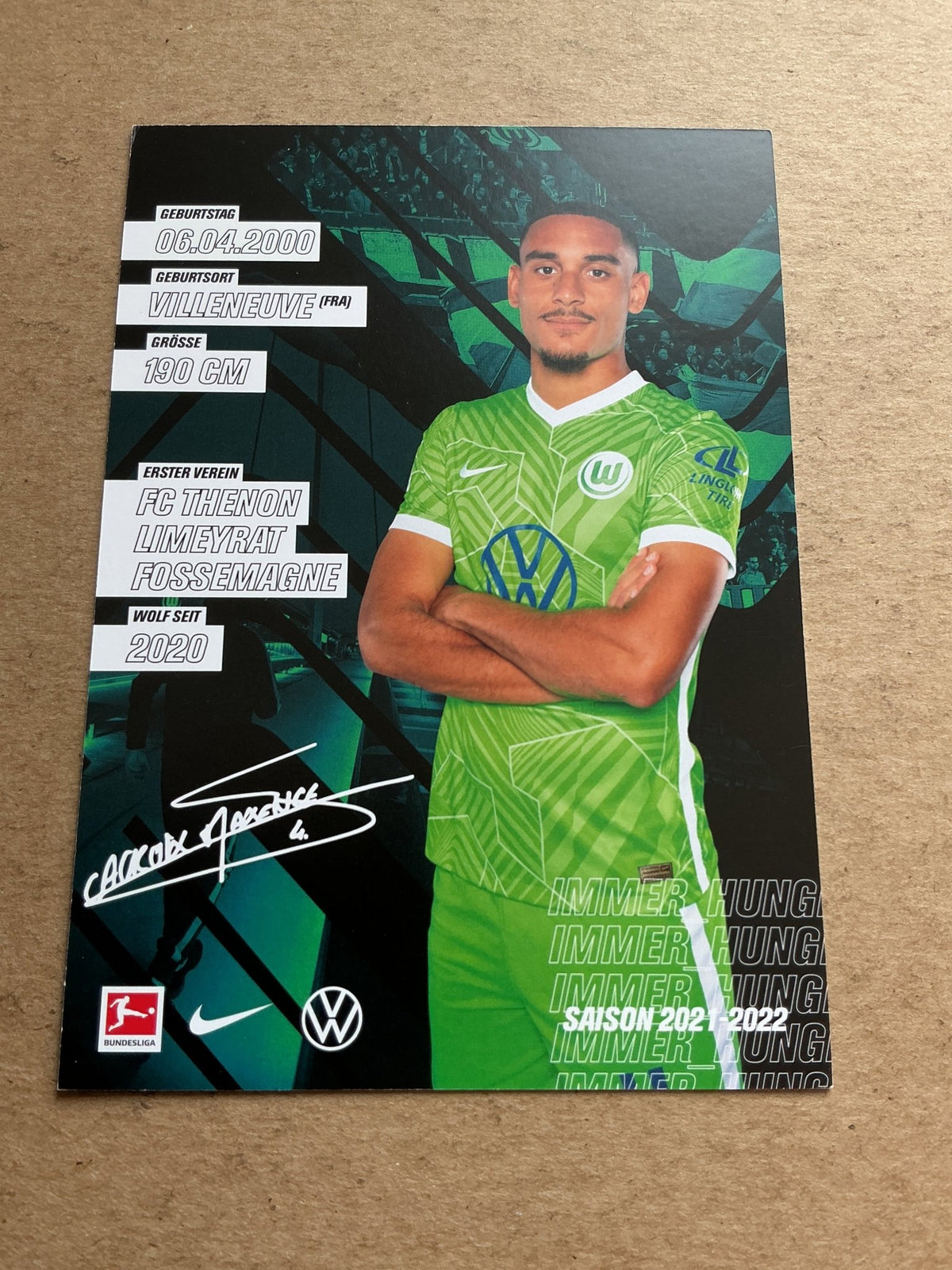 Maxence Lacroix, France 🇫🇷 VfL Wolfsburg 2021/22 hand signed - Autographs-World