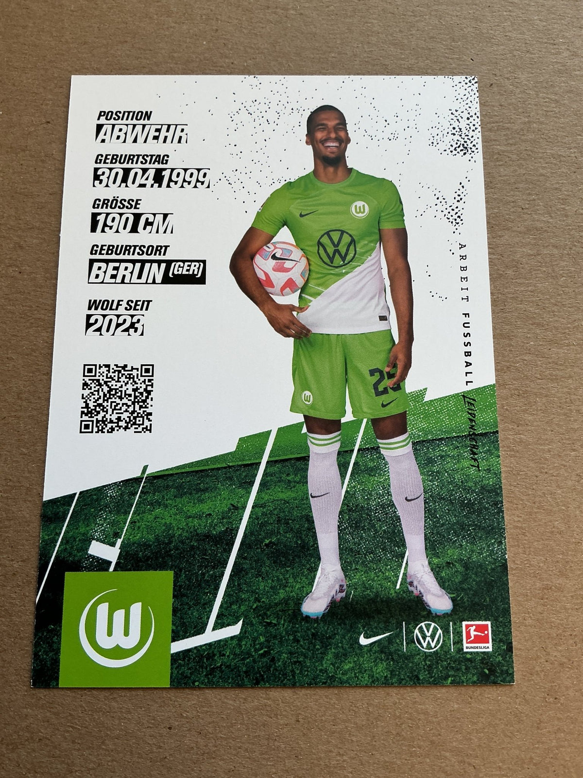 Moritz Jenz, Germany 🇩🇪 VfL Wolfsburg 2023/24 hand signed - Autographs-World