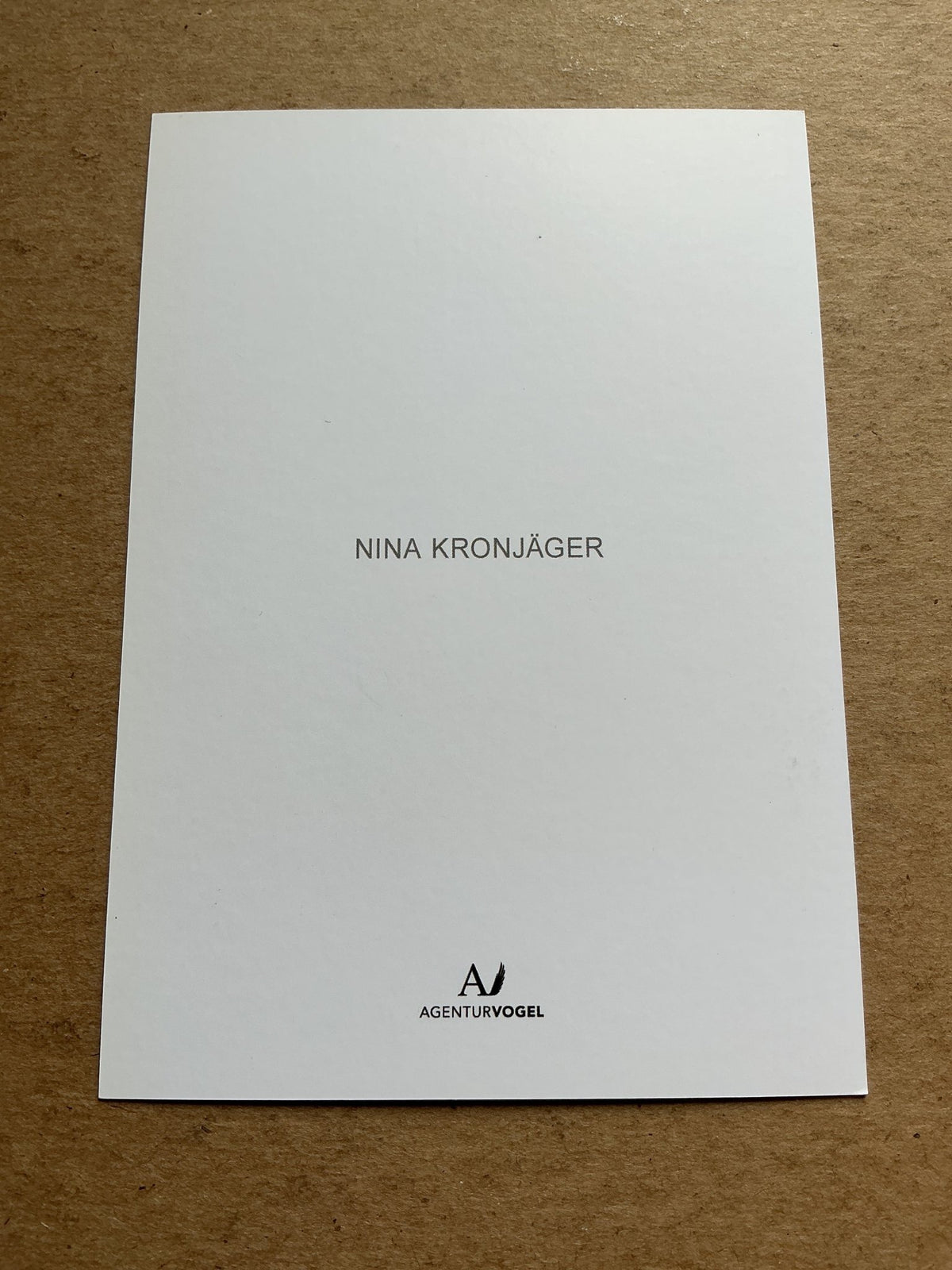 Nina Kronjäger, Germany 🇩🇪 Actress 2026 hand signed - Autographs-World