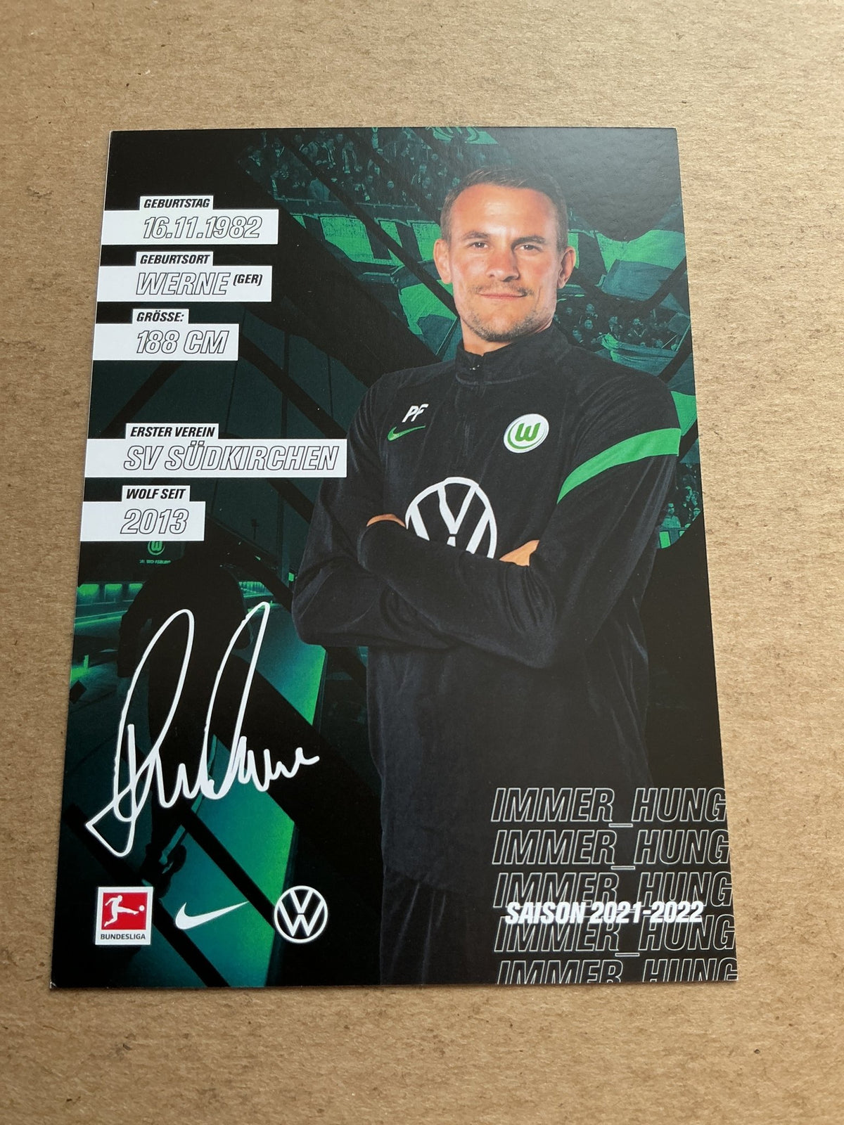 Pascal Formann, Germany 🇩🇪 VfL Wolfsburg 2021/22 hand signed - Autographs-World