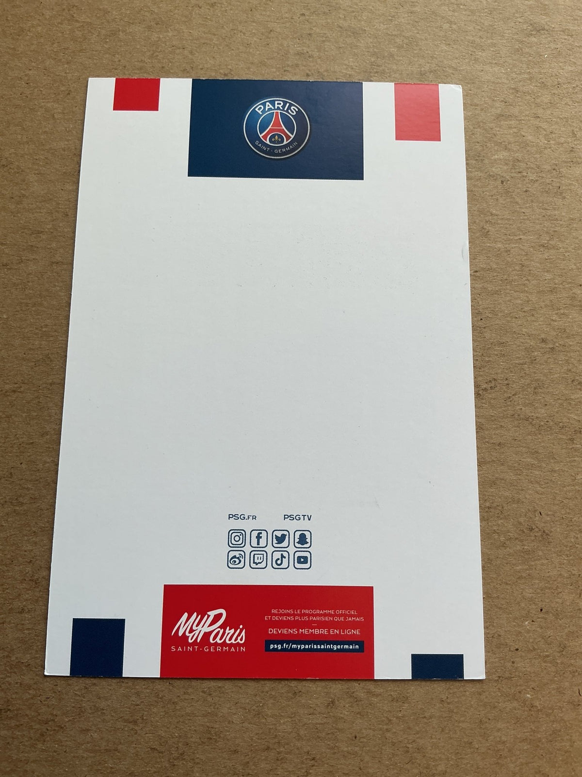 Sergio Rico, Spain 🇪🇸 Paris Saint-Germain 2020/21 hand signed - Autographs-World