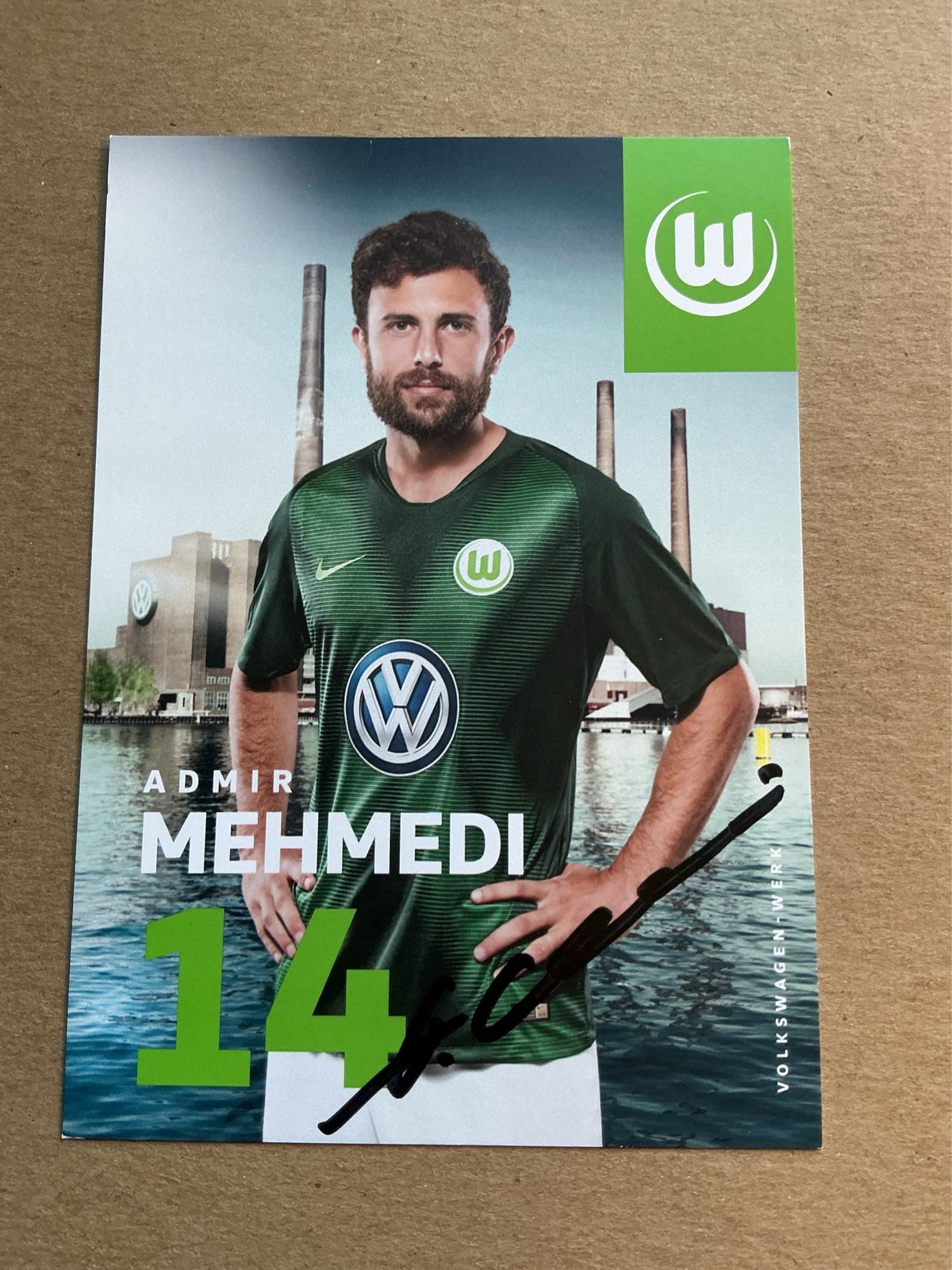 Admir Mehmedi, Switzerland 🇨🇭 VfL Wolfsburg 2018/19 hand signed