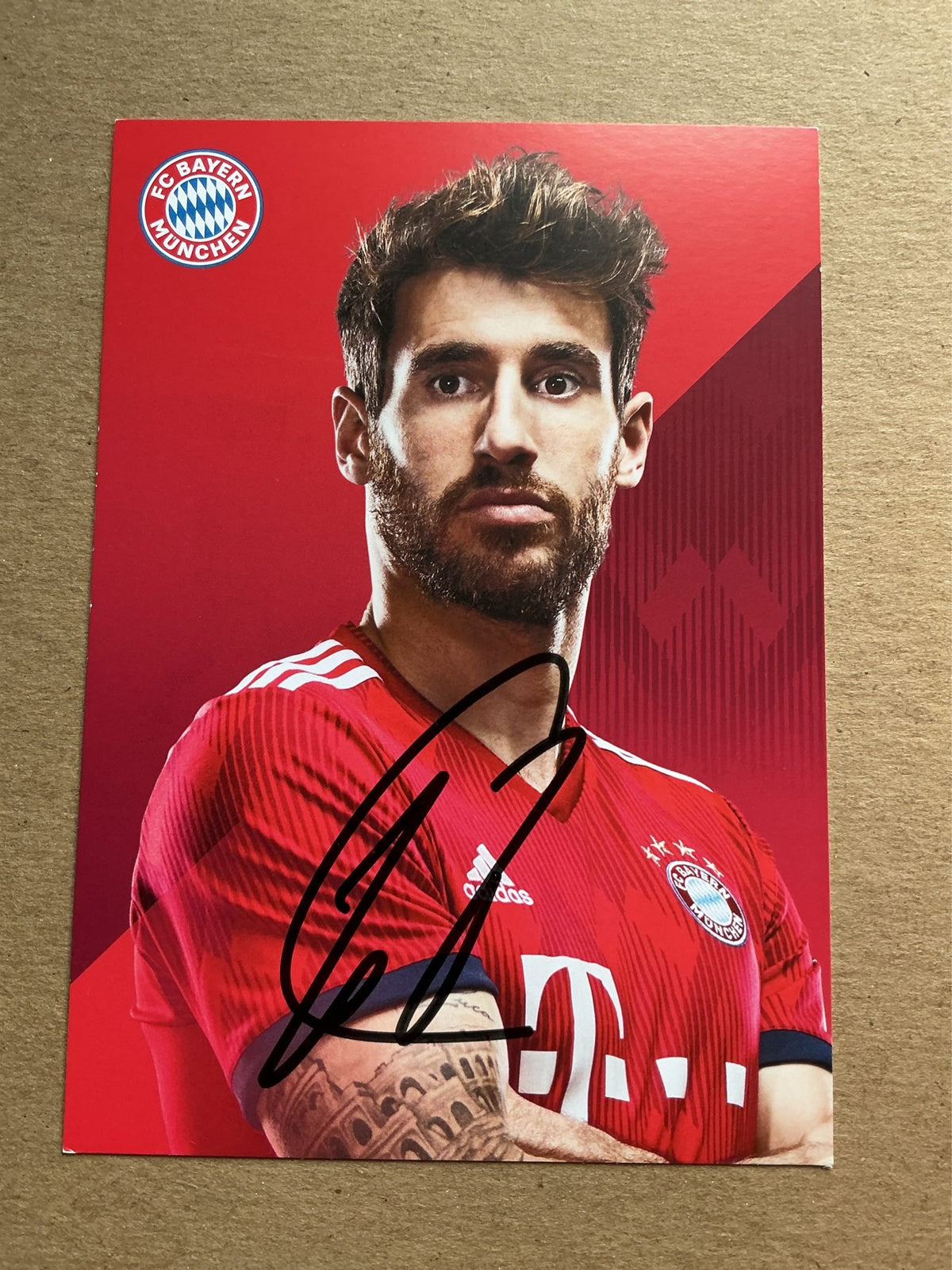 Javi Martínez, Spain 🇪🇸 FC Bayern München 2018/19 hand signed