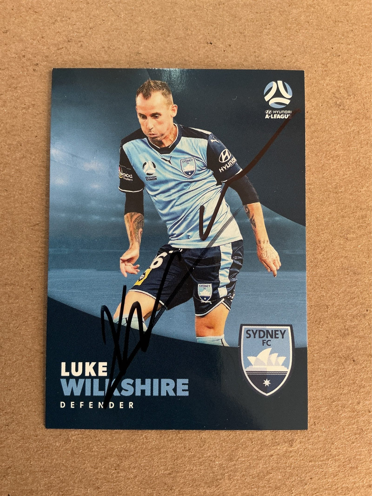 Luke Wilkshire, Australia 🇦🇺 Sydney FC 2017/18 hand signed