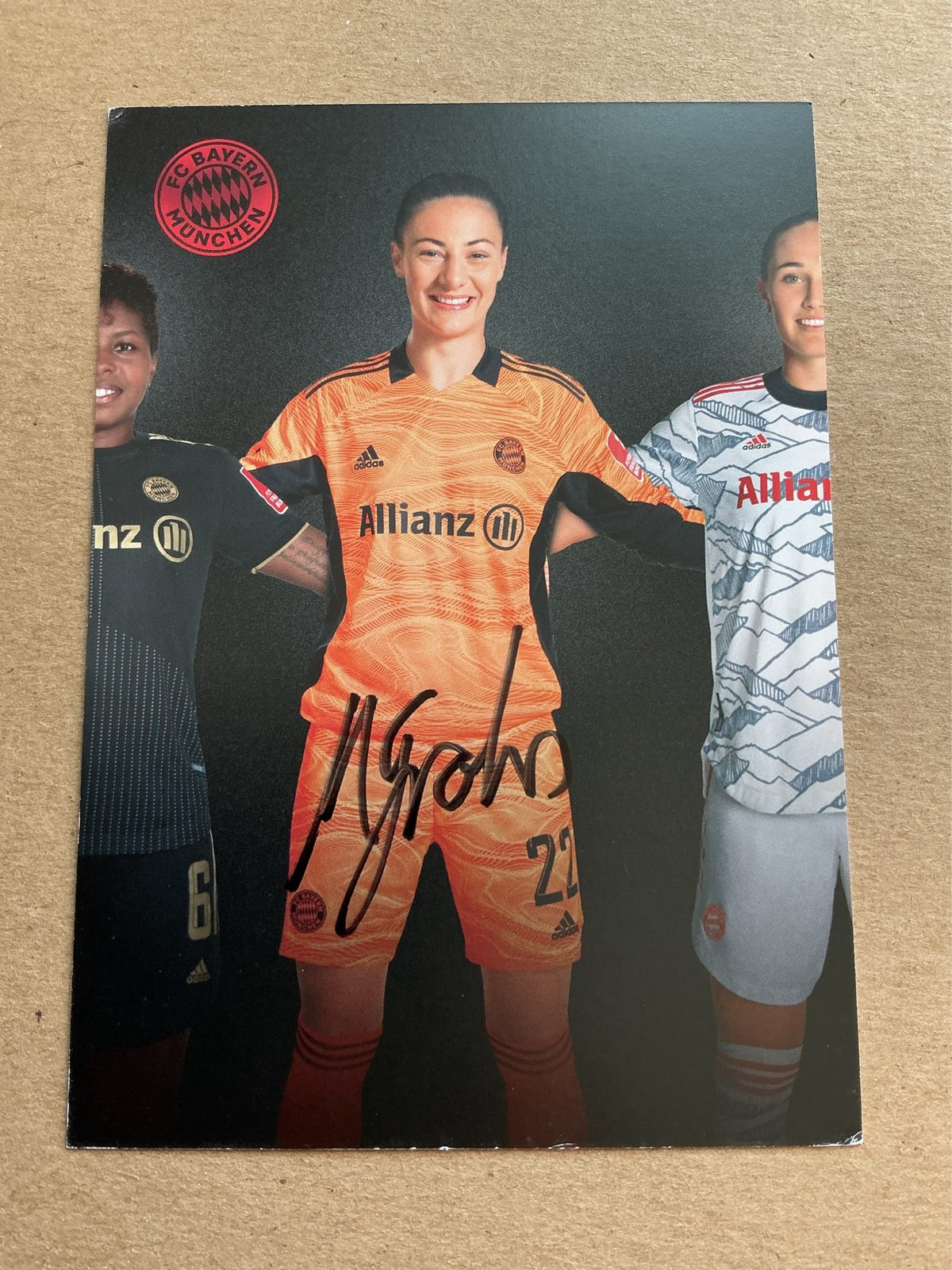Maria Luisa Grohs, Germany 🇩🇪 FC Bayern München 2021/22 hand signed