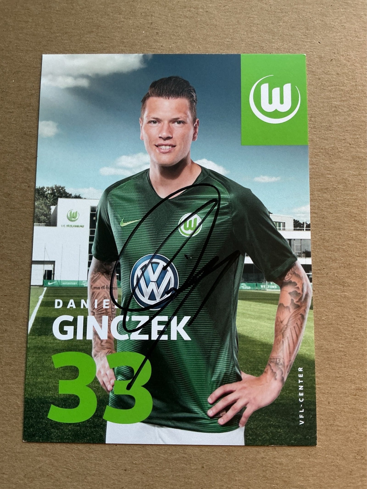 Daniel Ginczek, Germany 🇩🇪 VfL Wolfsburg 2018/19 hand signed