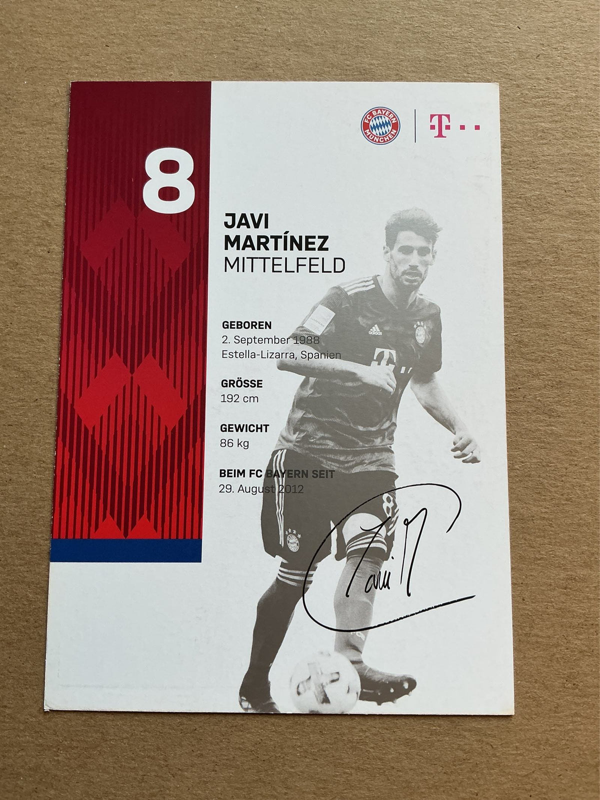 Javi Martínez, Spain 🇪🇸 FC Bayern München 2018/19 hand signed