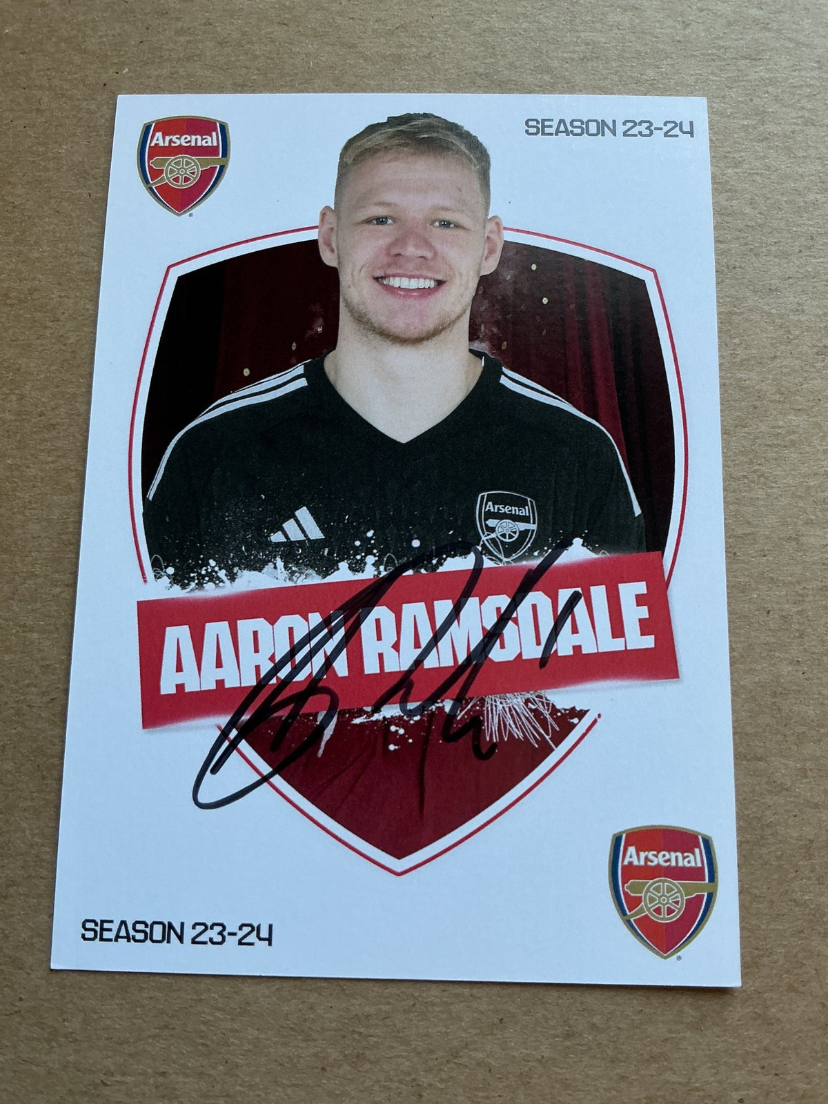 Aaron Ramsdale, England 🏴󠁧󠁢󠁥󠁮󠁧󠁿 Arsenal FC 2023/24 hand signed - Autographs-World