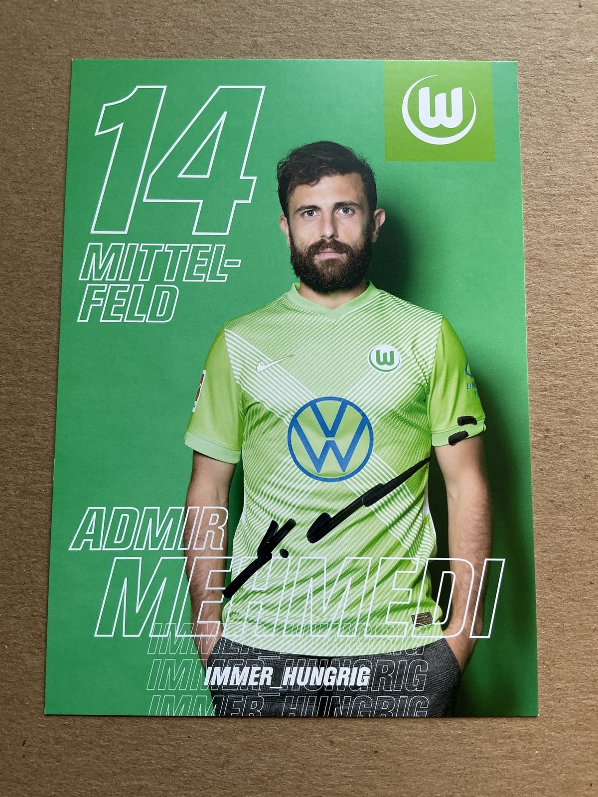 Admir Mehmedi, Switzerland 🇨🇭 VfL Wolfsburg 2020/21 hand signed - Autographs-World