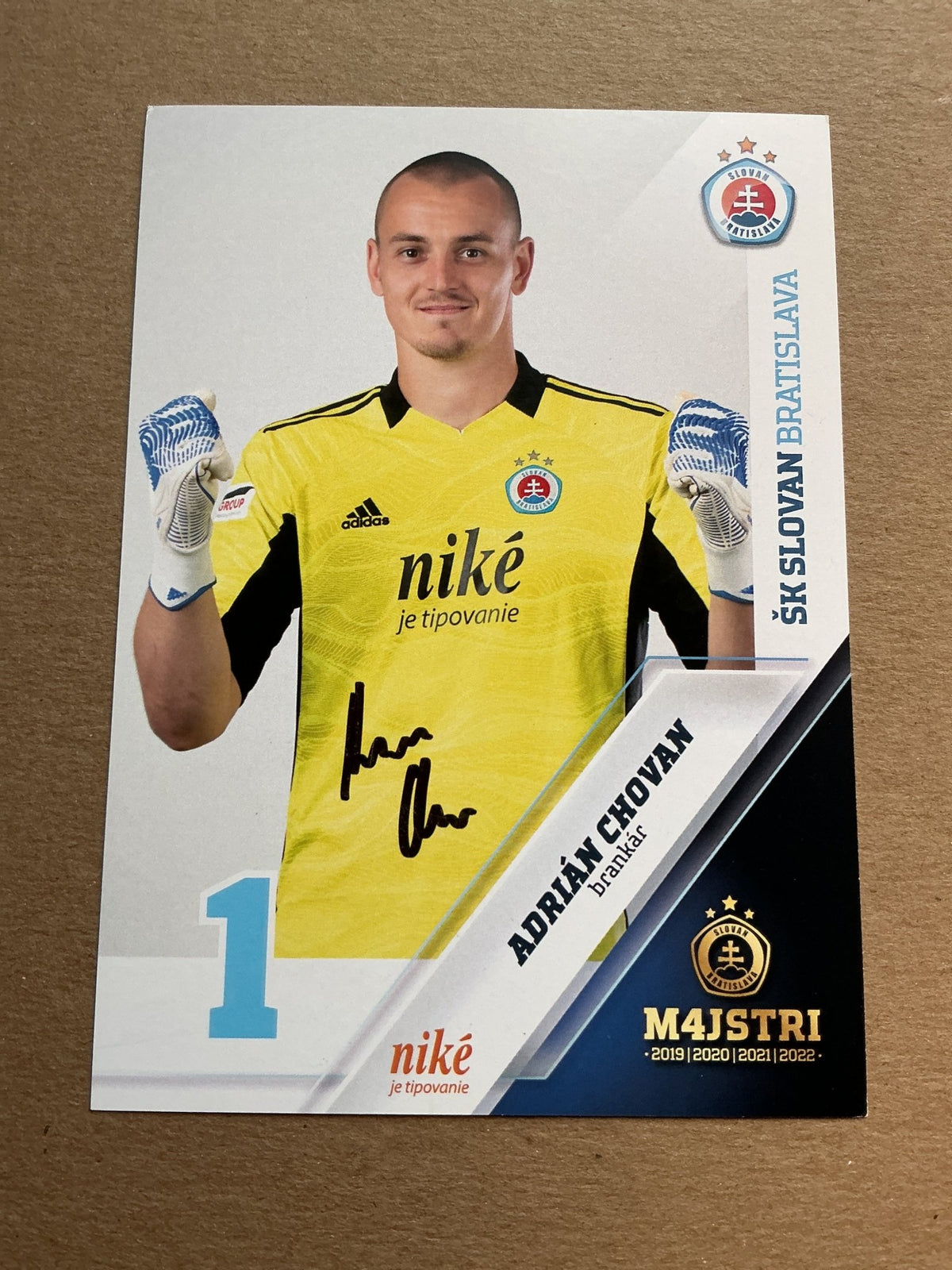 Adrián Chovan, Slovakia 🇸🇰 ŠK Slovan Bratislava 2022/23 hand signed - Autographs-World