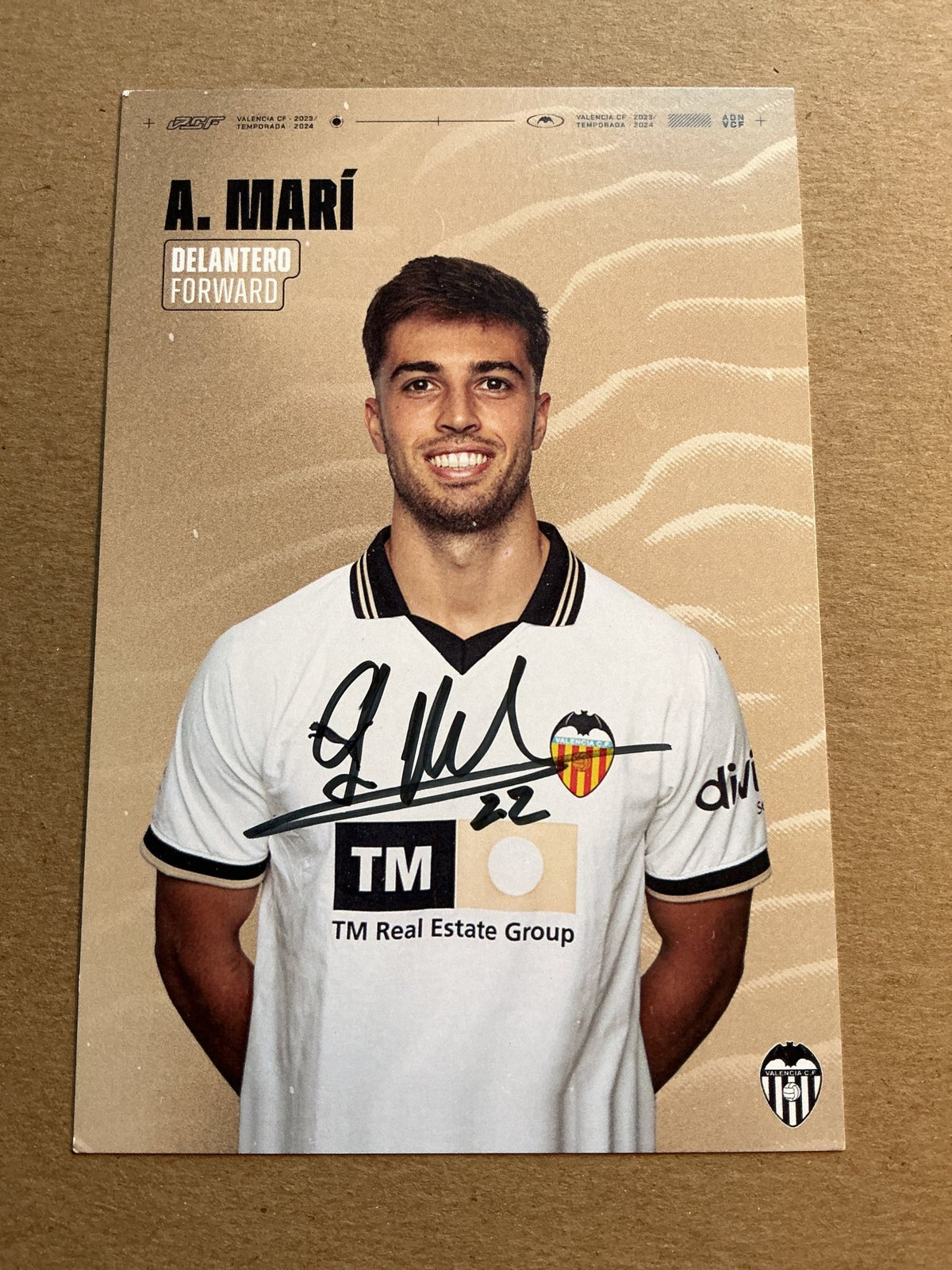 Alberto Mari, Spain 🇪🇸 Valencia CF 2023/24 hand signed - Autographs-World