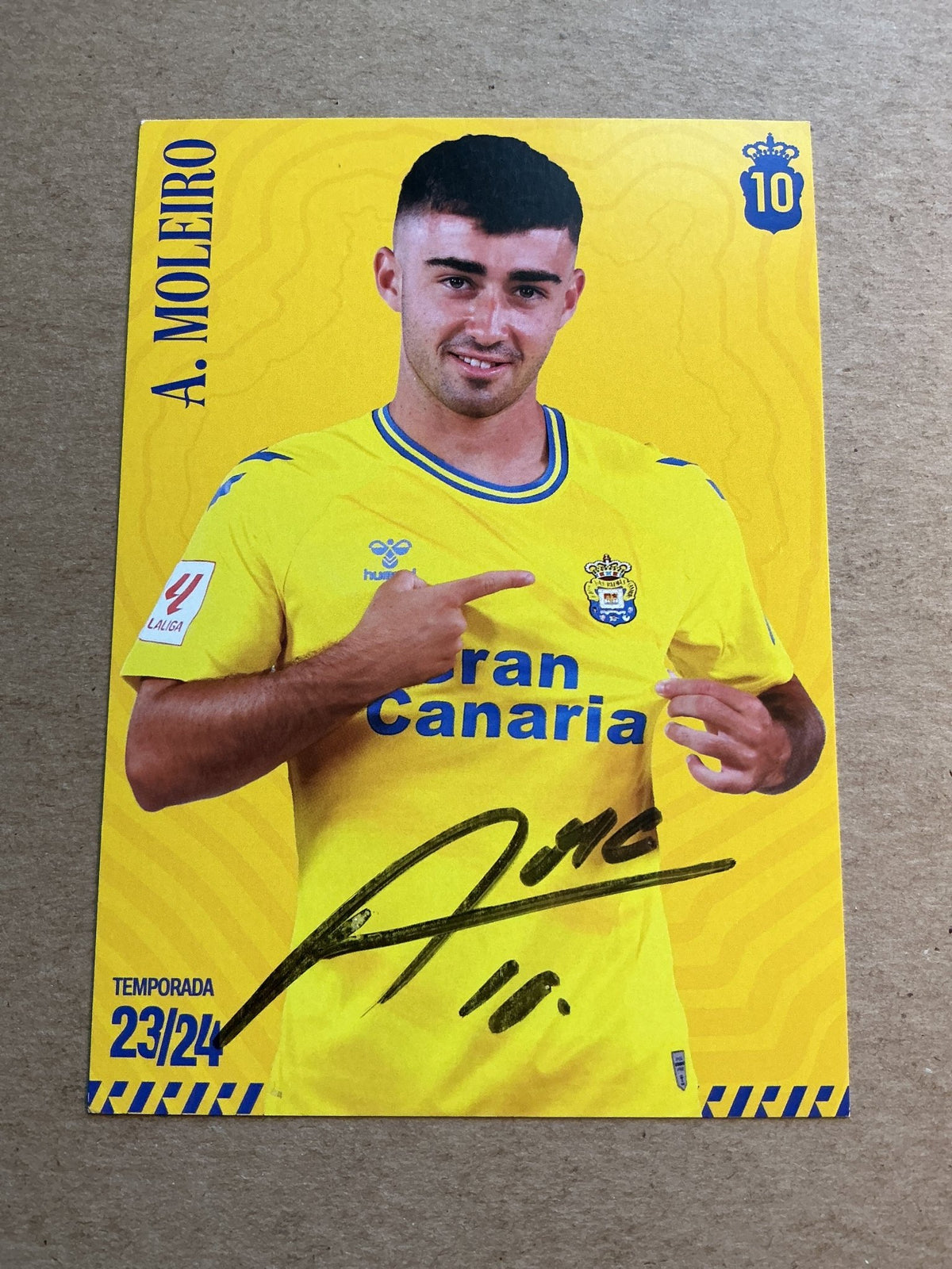 Alberto Moleiro, Spain 🇪🇸 UD Las Palmas 2023/24 hand signed - Autographs-World