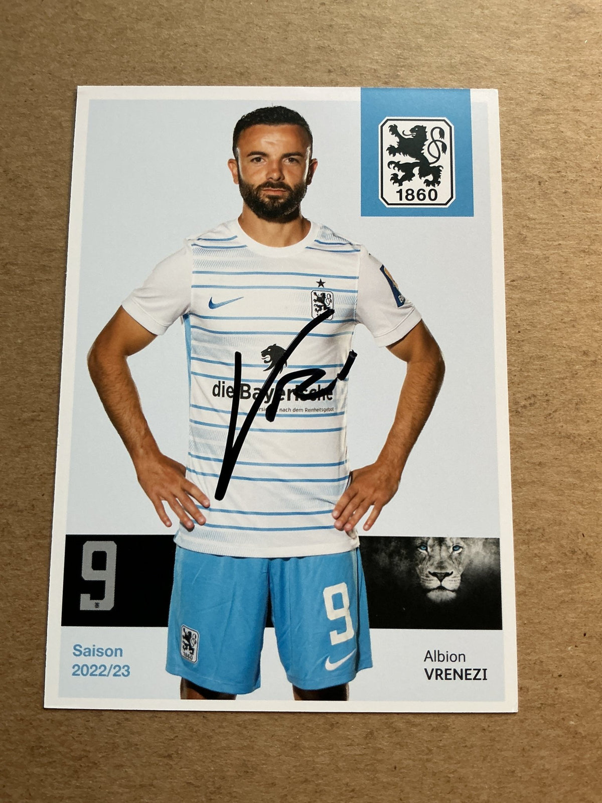 Albion Vrenezi, Kosovo 🇽🇰 TSV 1860 München 2022/23 hand signed - Autographs-World