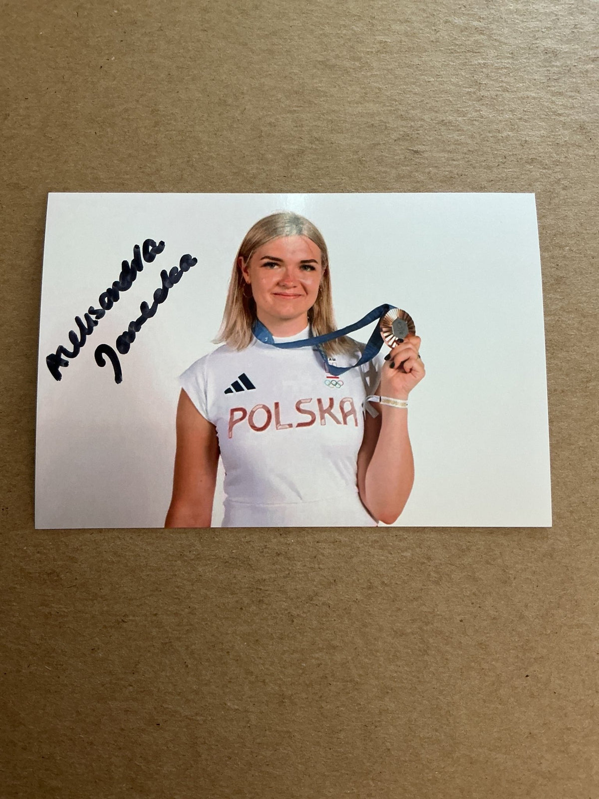 Aleksandra Jarecka, Poland 🇵🇱 Fencing Summer Olympics 2024 hand signed - Autographs-World