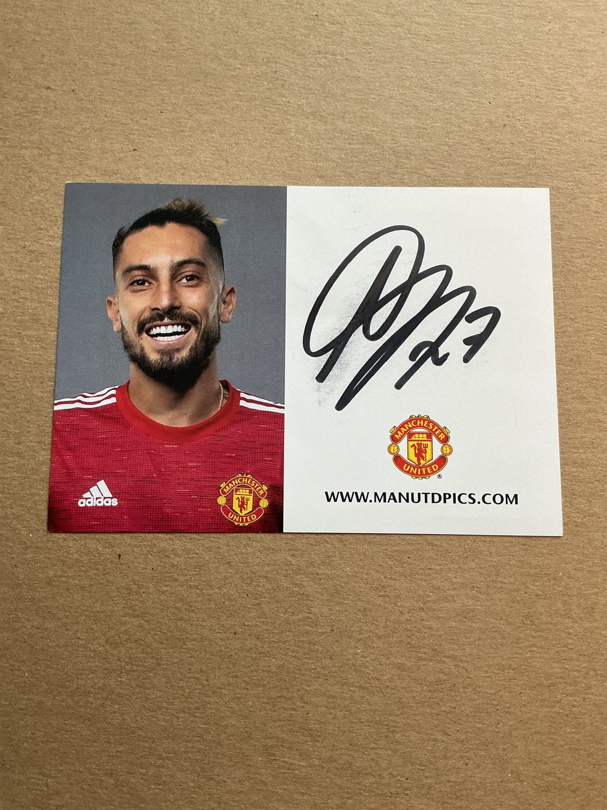 Alex Telles, Brazil 🇧🇷 Manchester United 2020/21 hand signed - Autographs-World