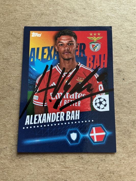 Alexander Bah, Denmark 🇩🇰 SL Benfica 2023/24 Topps hand signed - Autographs-World